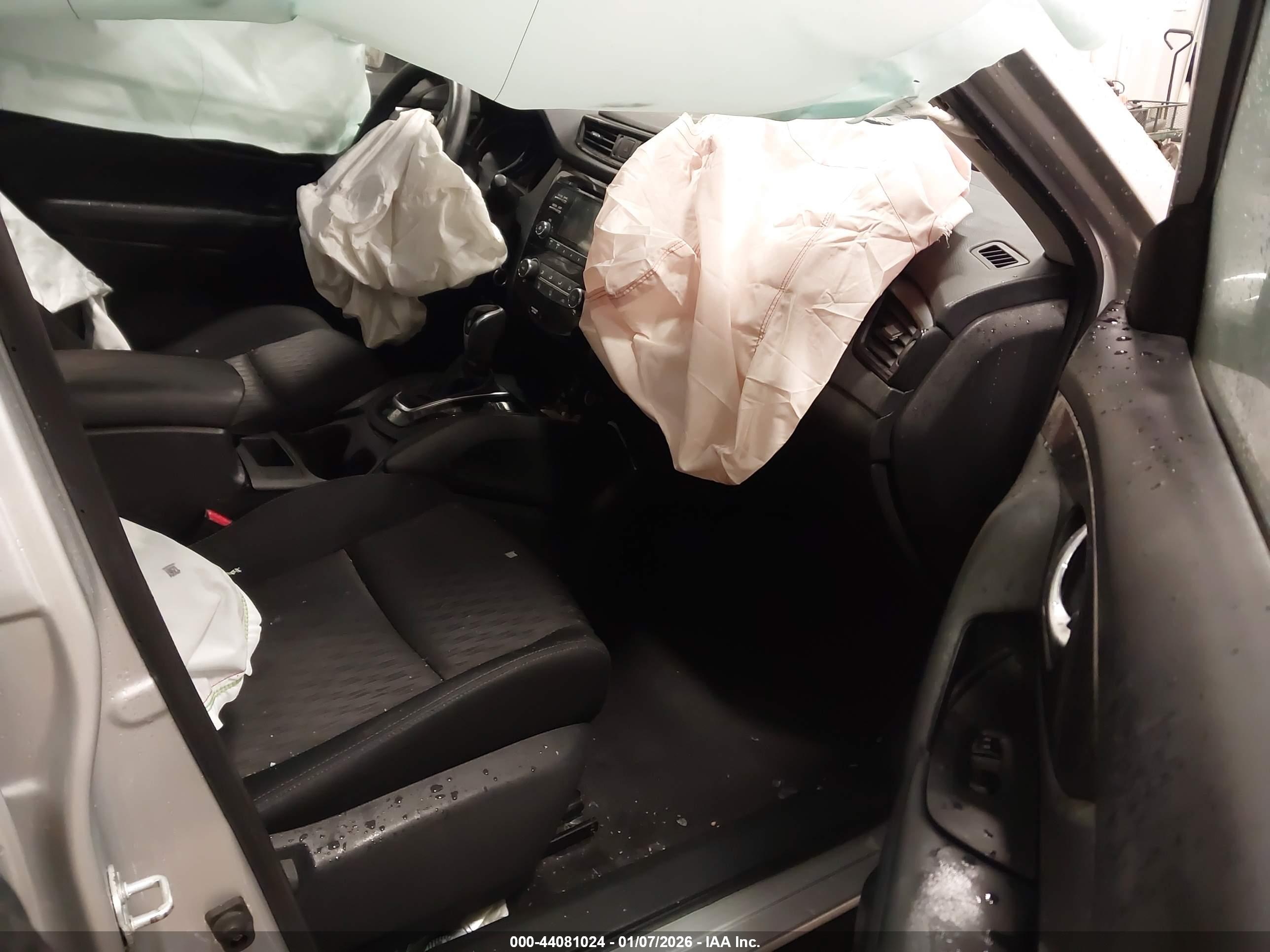 NISSAN ROGUE image 5