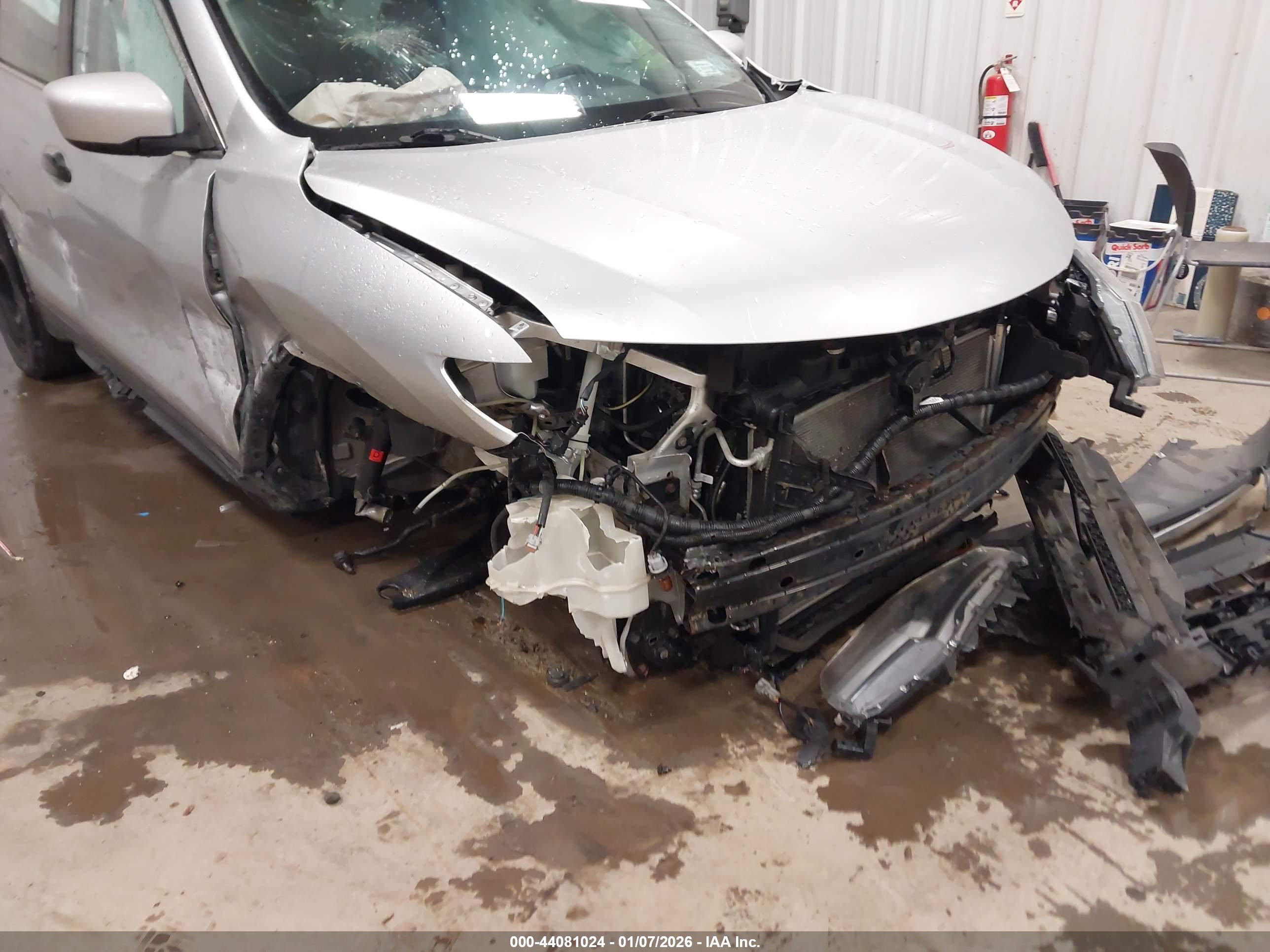 NISSAN ROGUE image 6