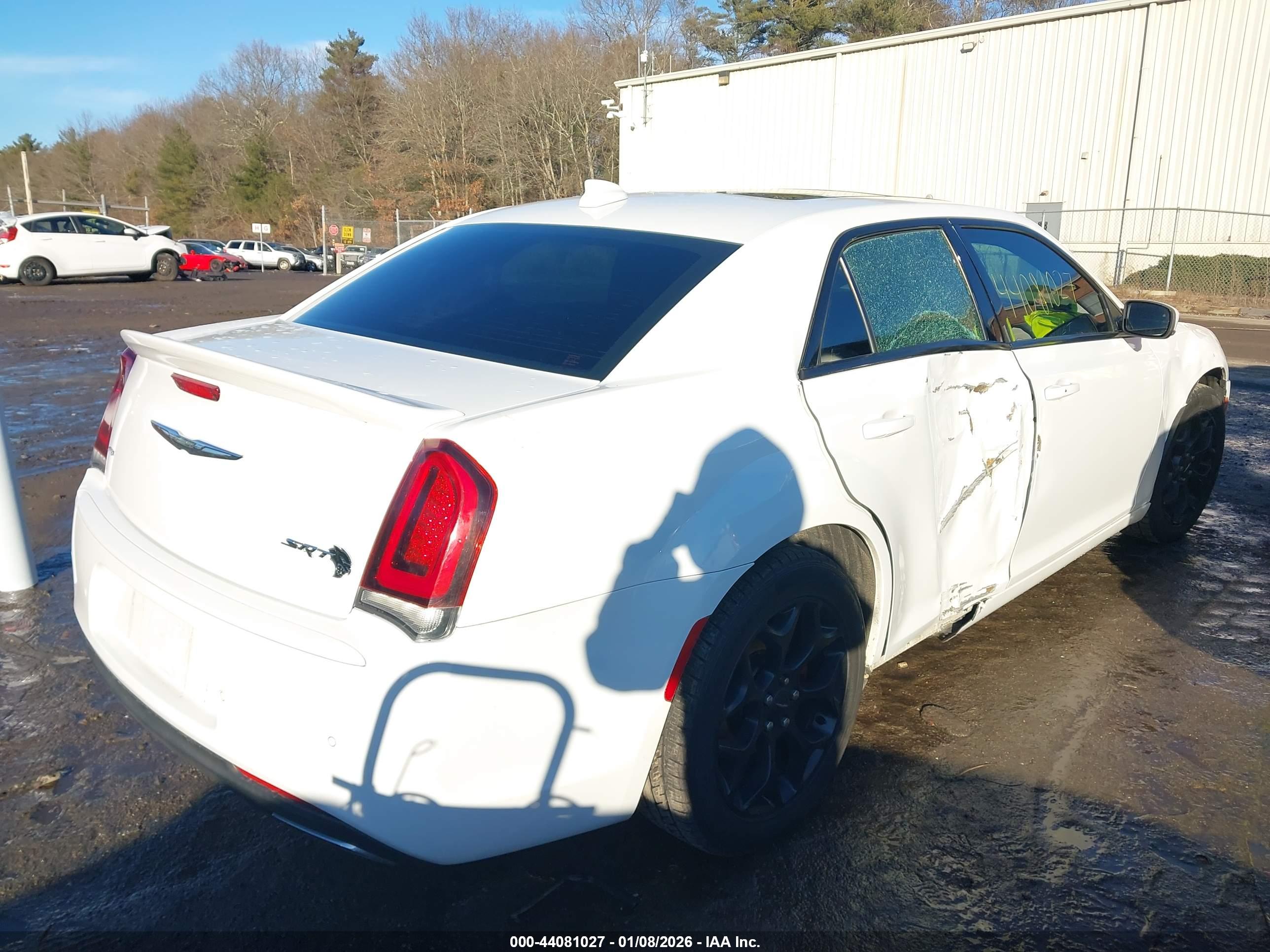 CHRYSLER 300 image 4