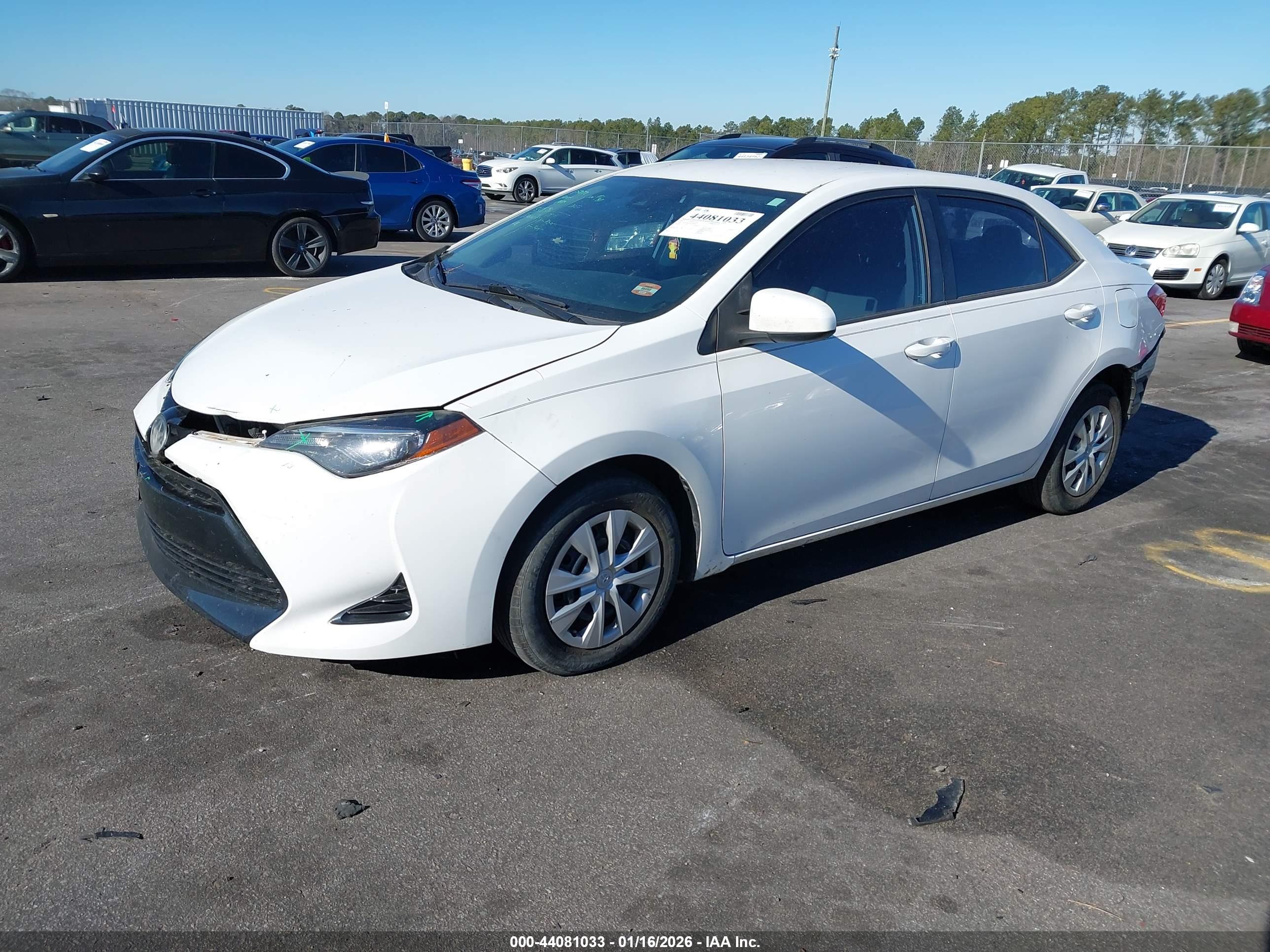TOYOTA COROLLA image 2