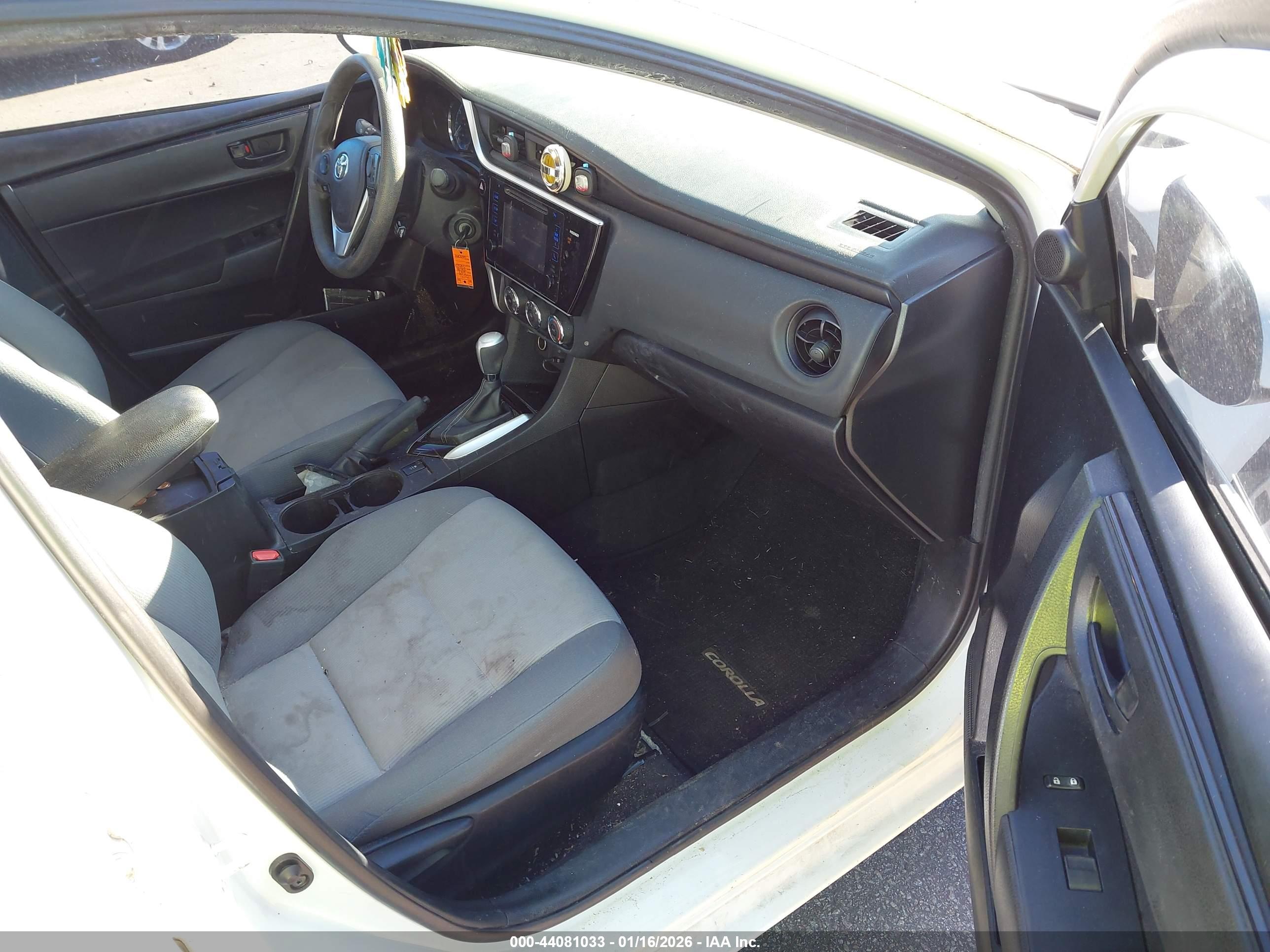 TOYOTA COROLLA image 5