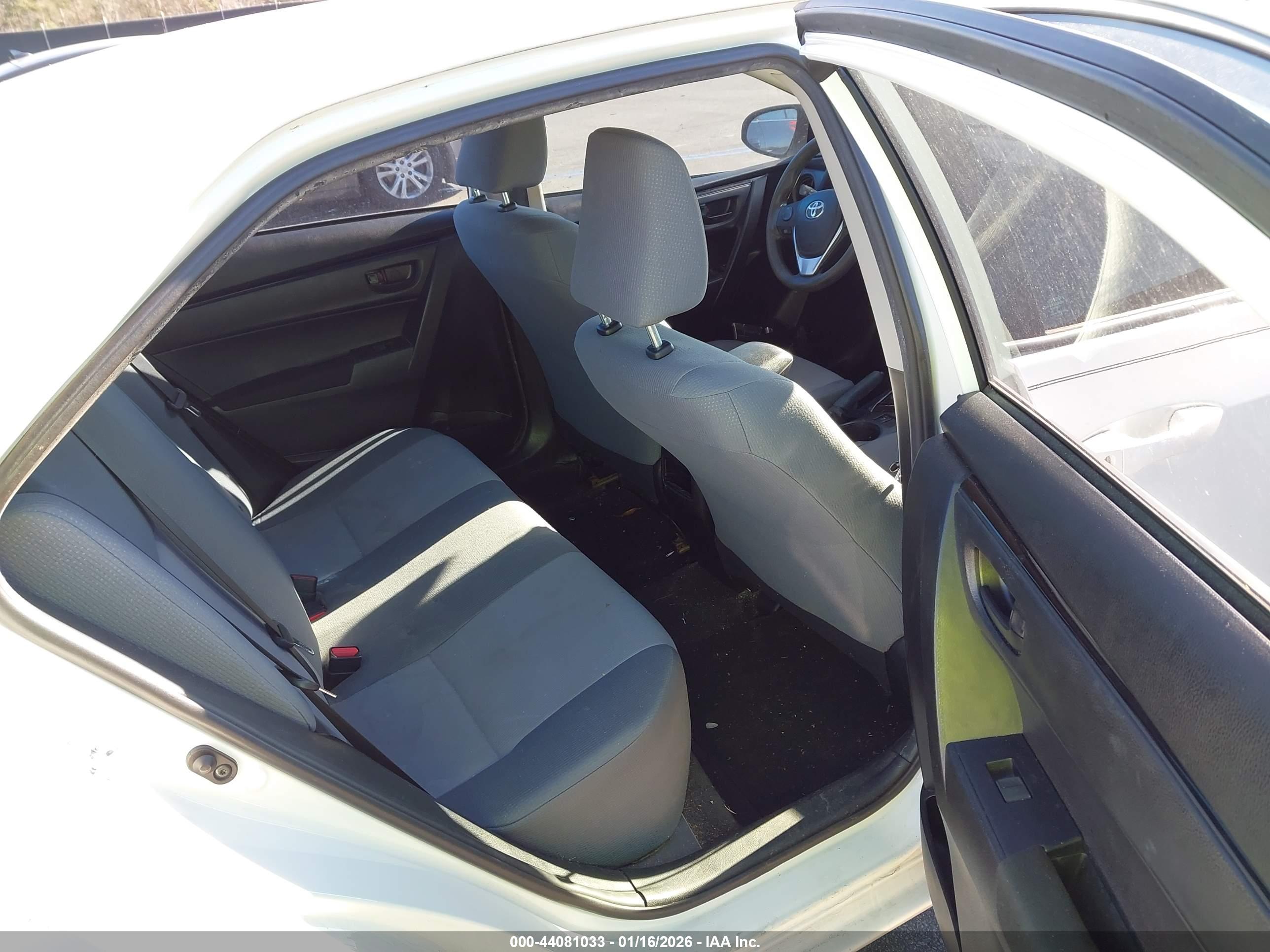 TOYOTA COROLLA image 8