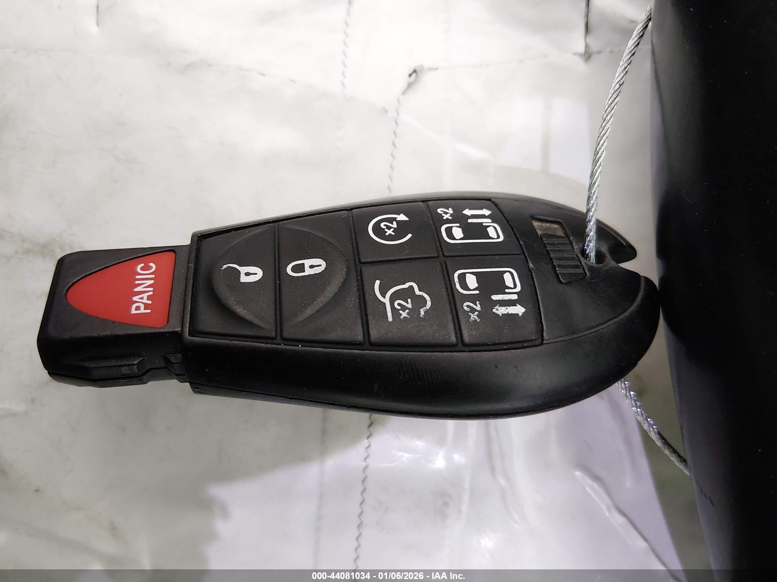 CHRYSLER TOWN image 11