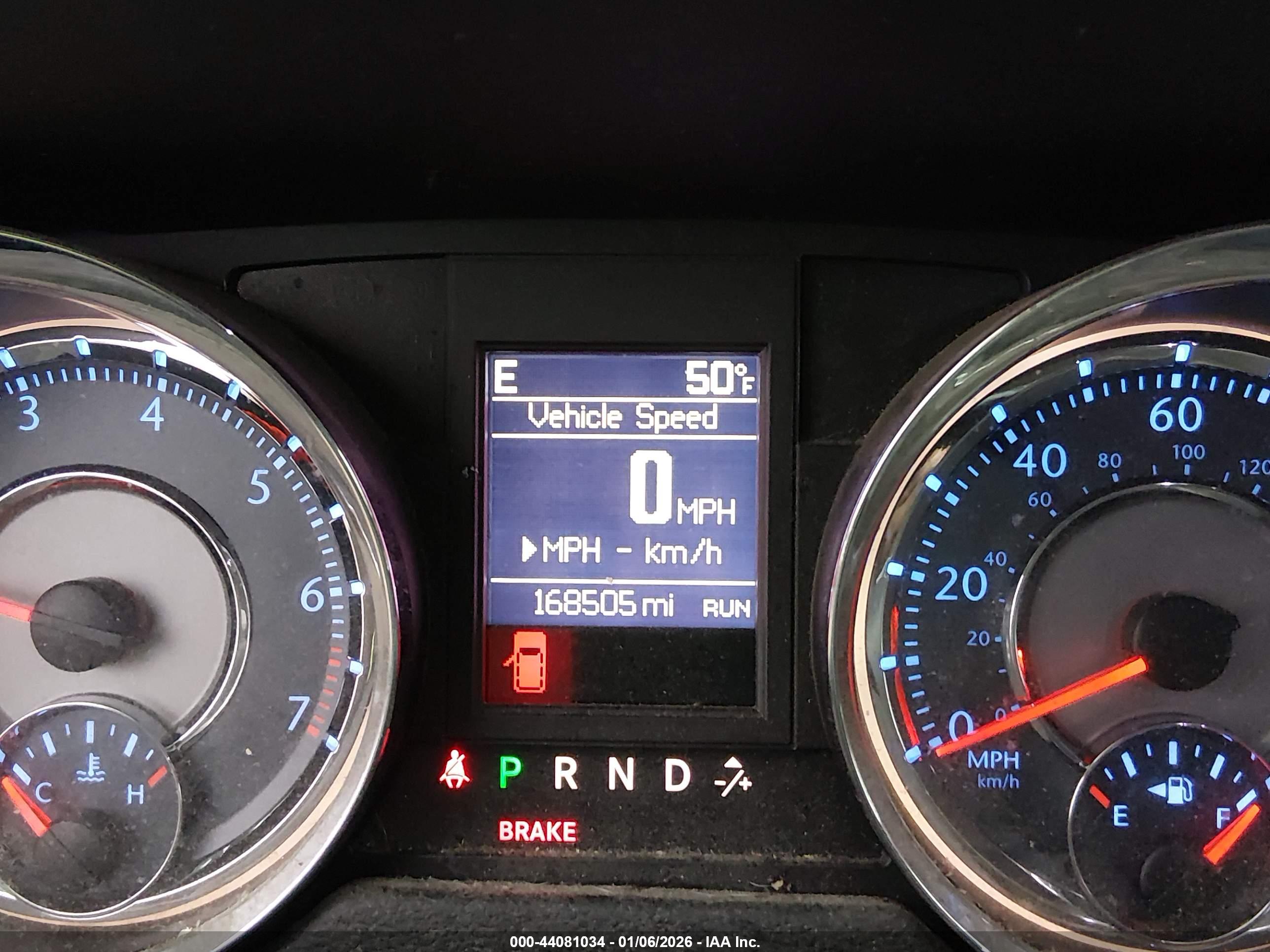 CHRYSLER TOWN image 7