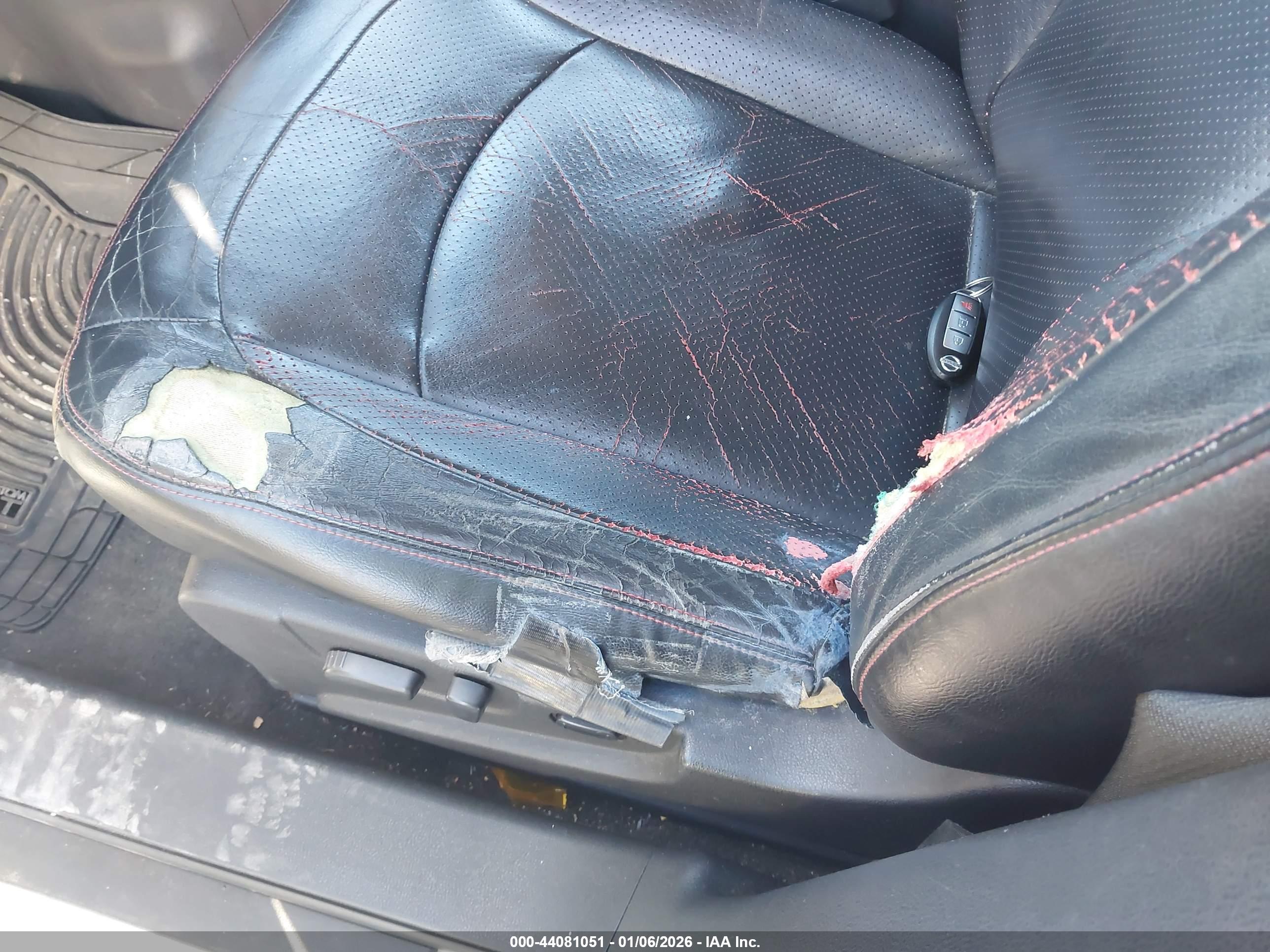 NISSAN ROGUE image 6