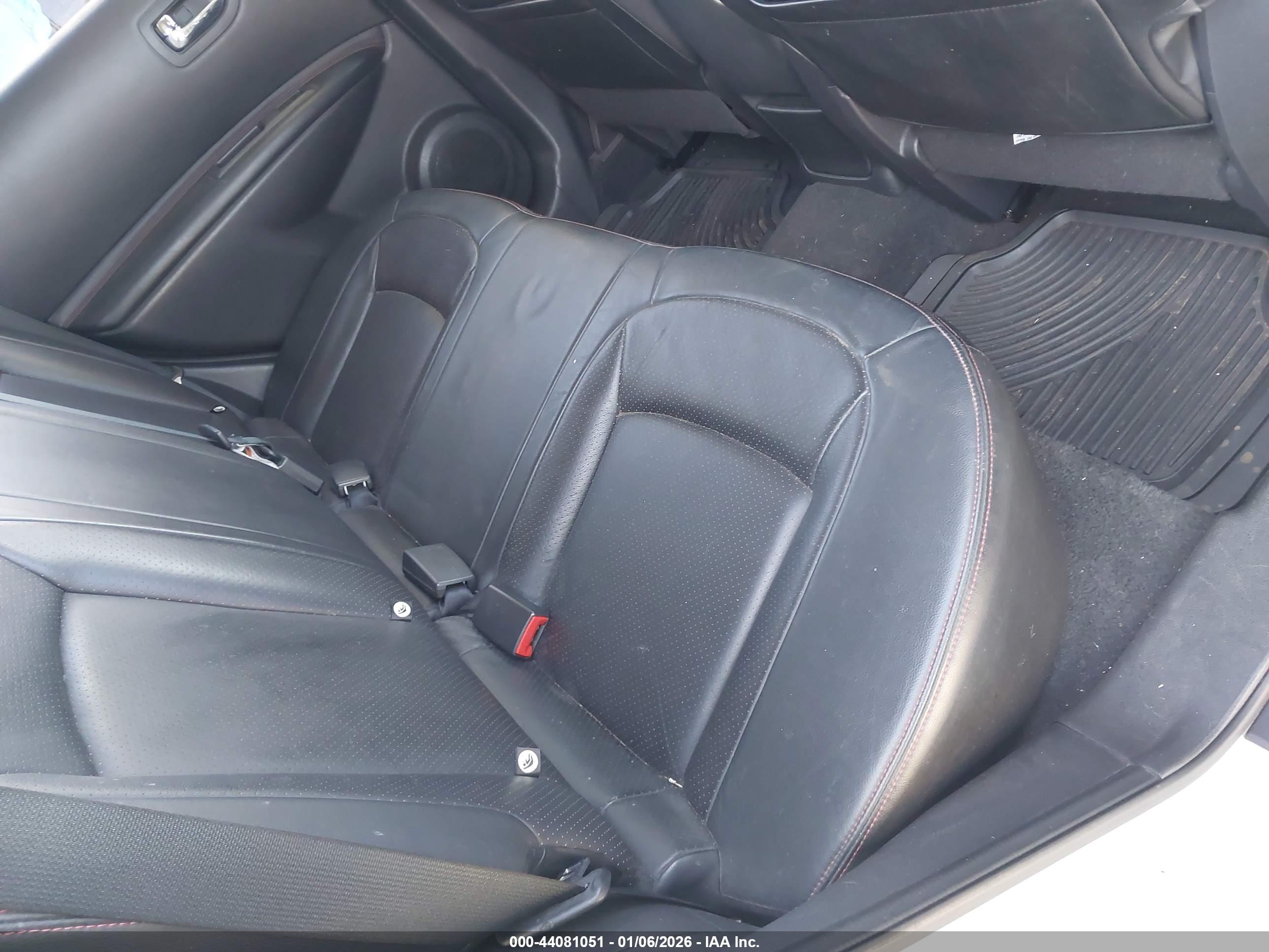 NISSAN ROGUE image 8