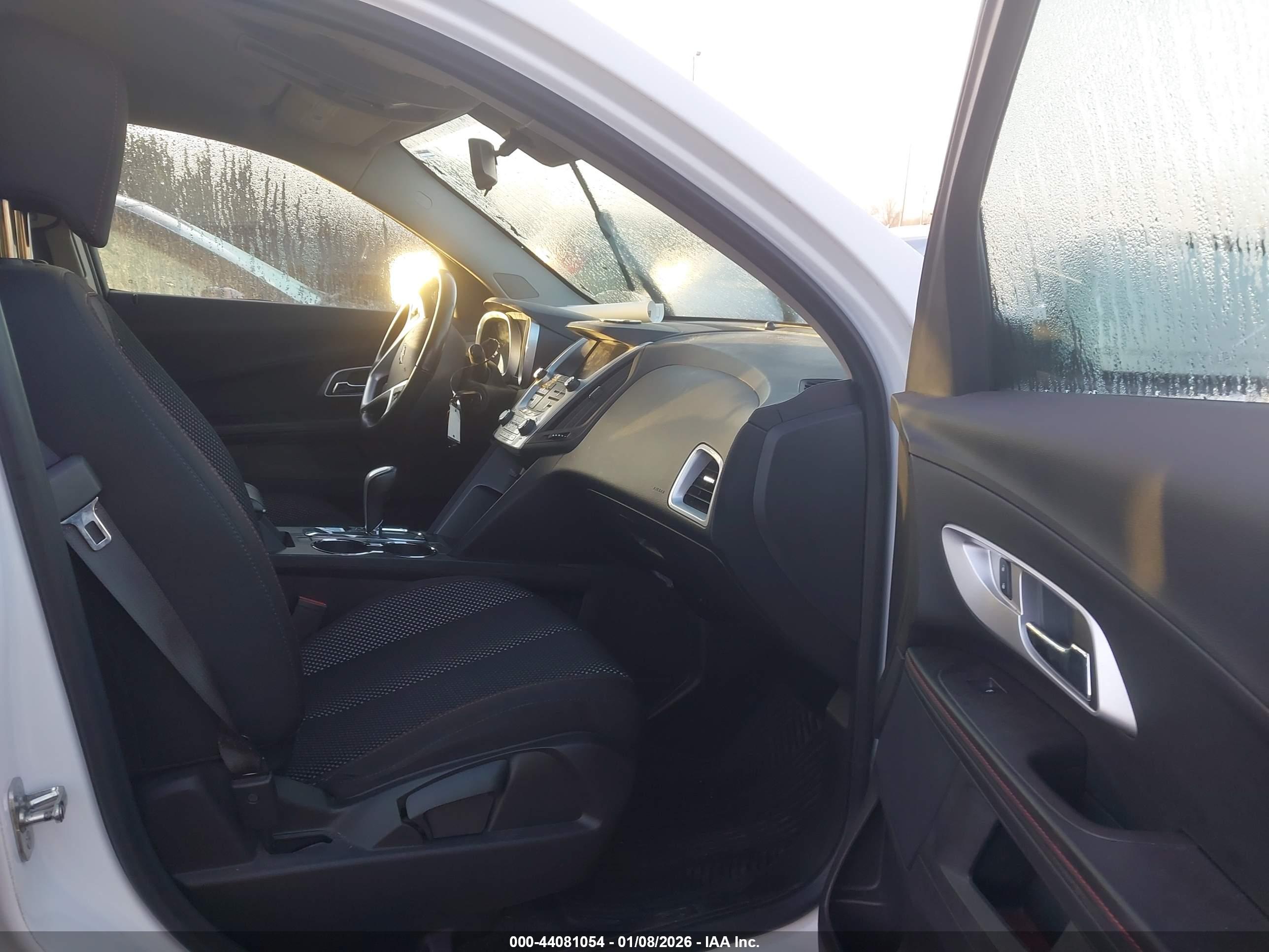CHEVROLET EQUINOX image 5