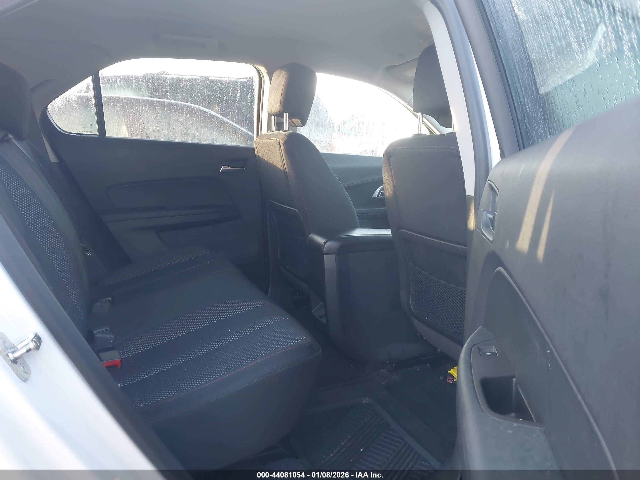 CHEVROLET EQUINOX image 8