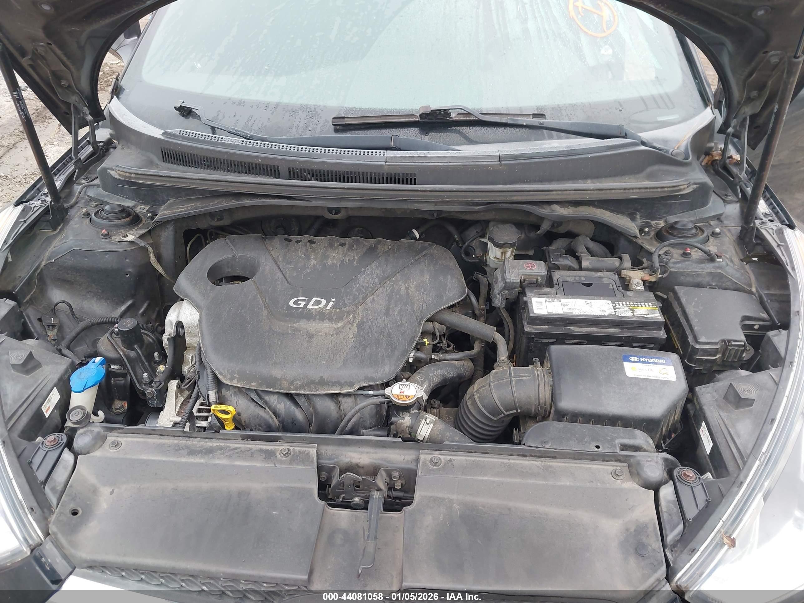 HYUNDAI VELOSTER image 10