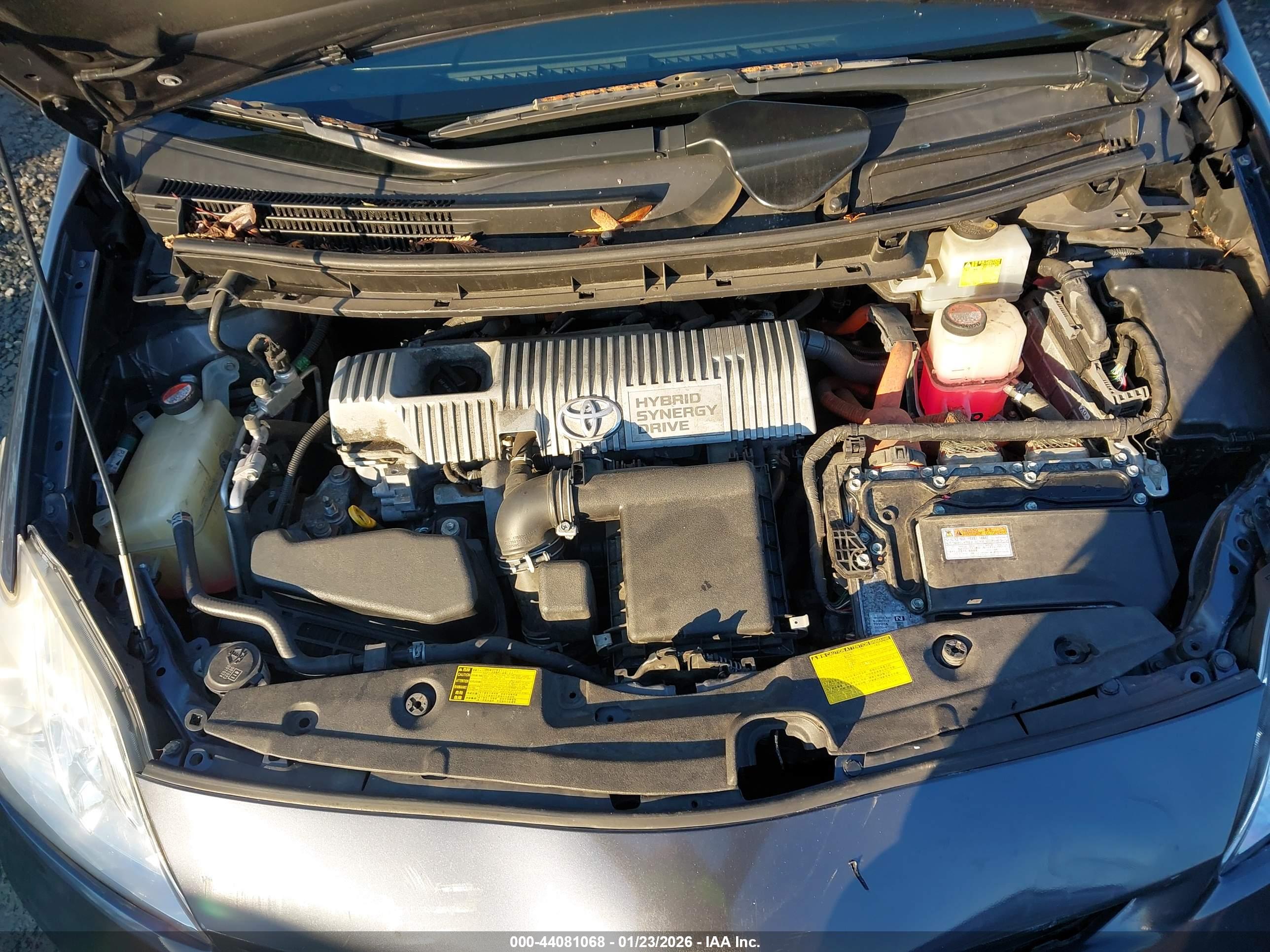 TOYOTA PRIUS image 10