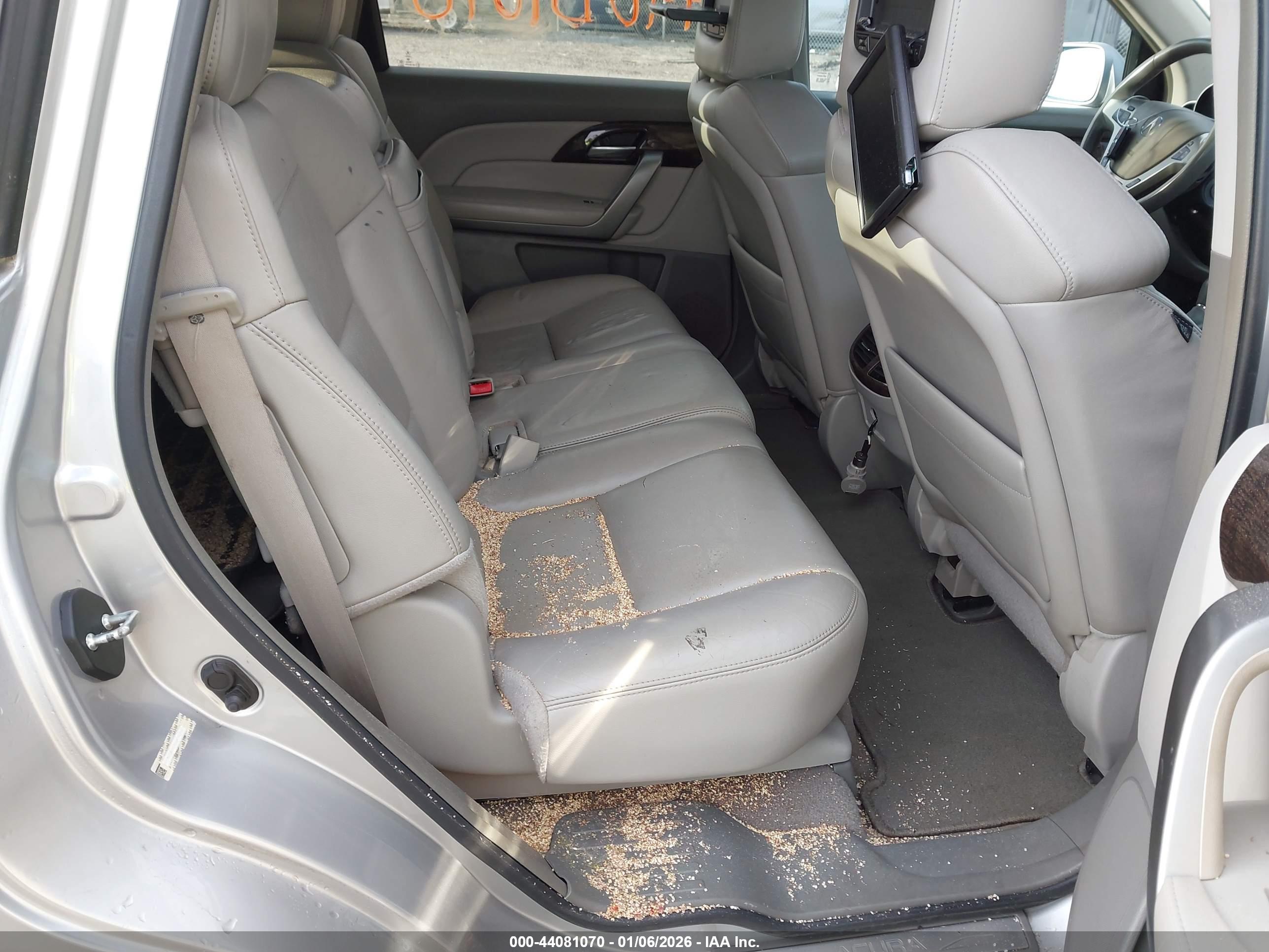 ACURA MDX image 8