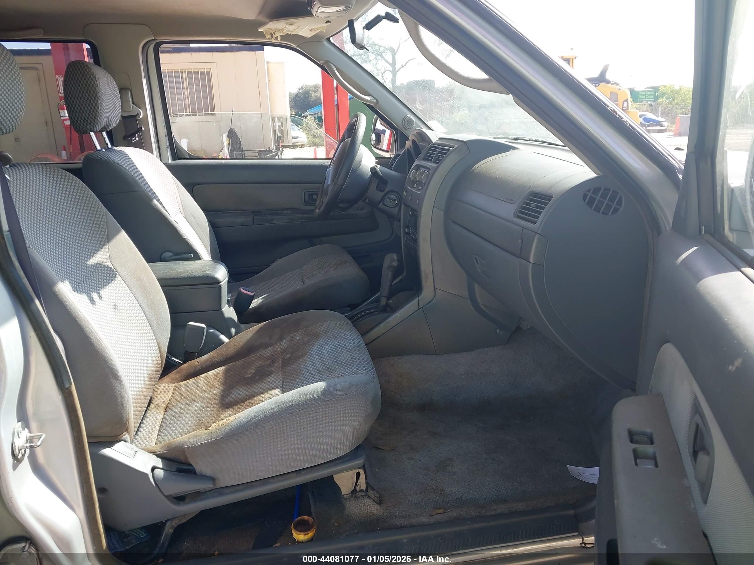NISSAN FRONTIER image 5