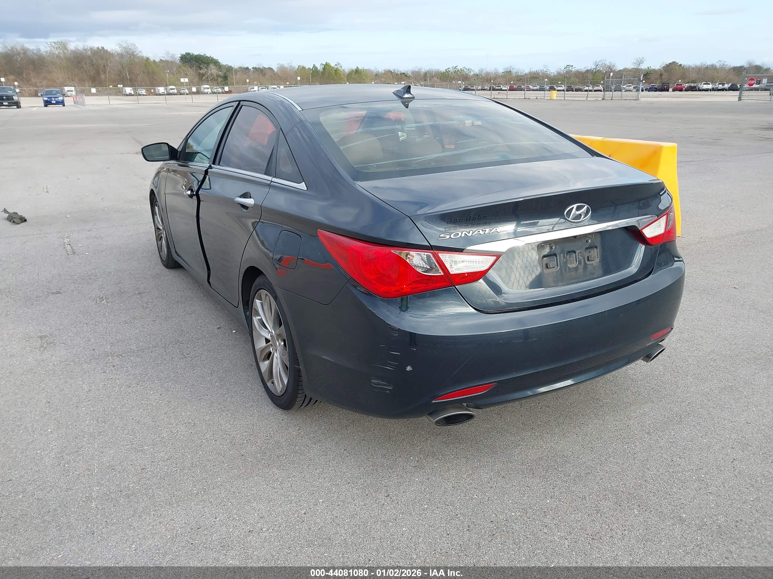 HYUNDAI SONATA image 3