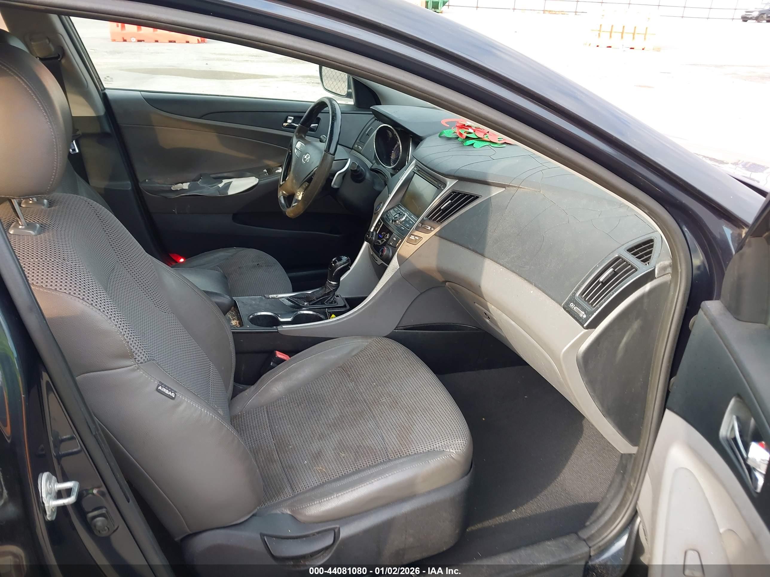 HYUNDAI SONATA image 5