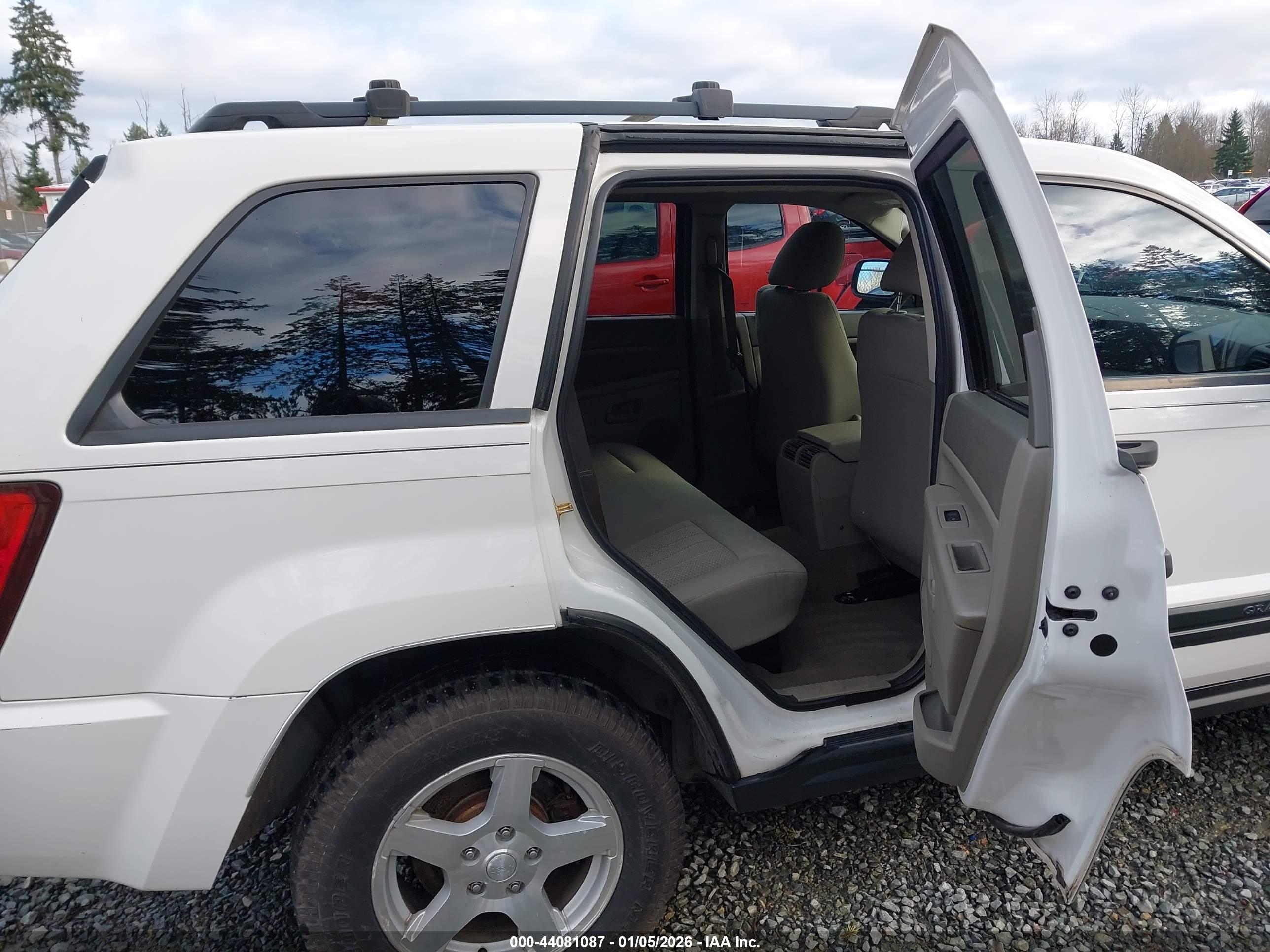 JEEP GRAND image 8