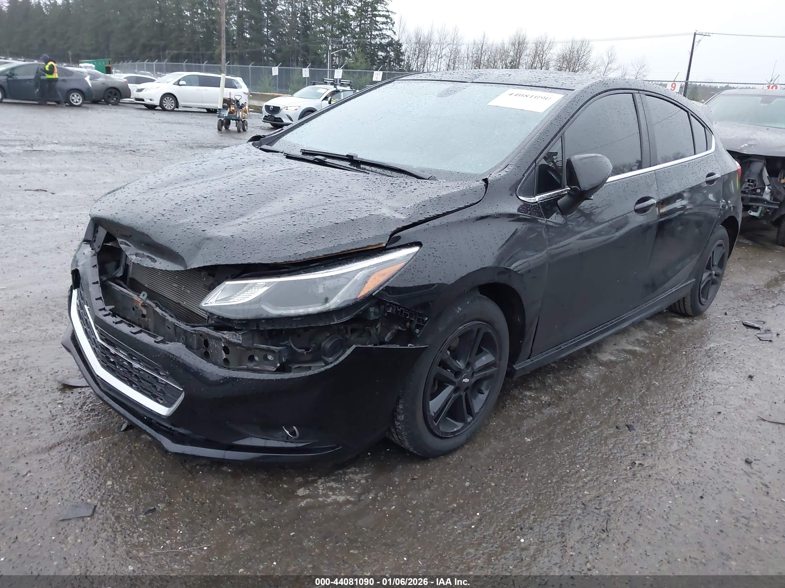 CHEVROLET CRUZE image 2