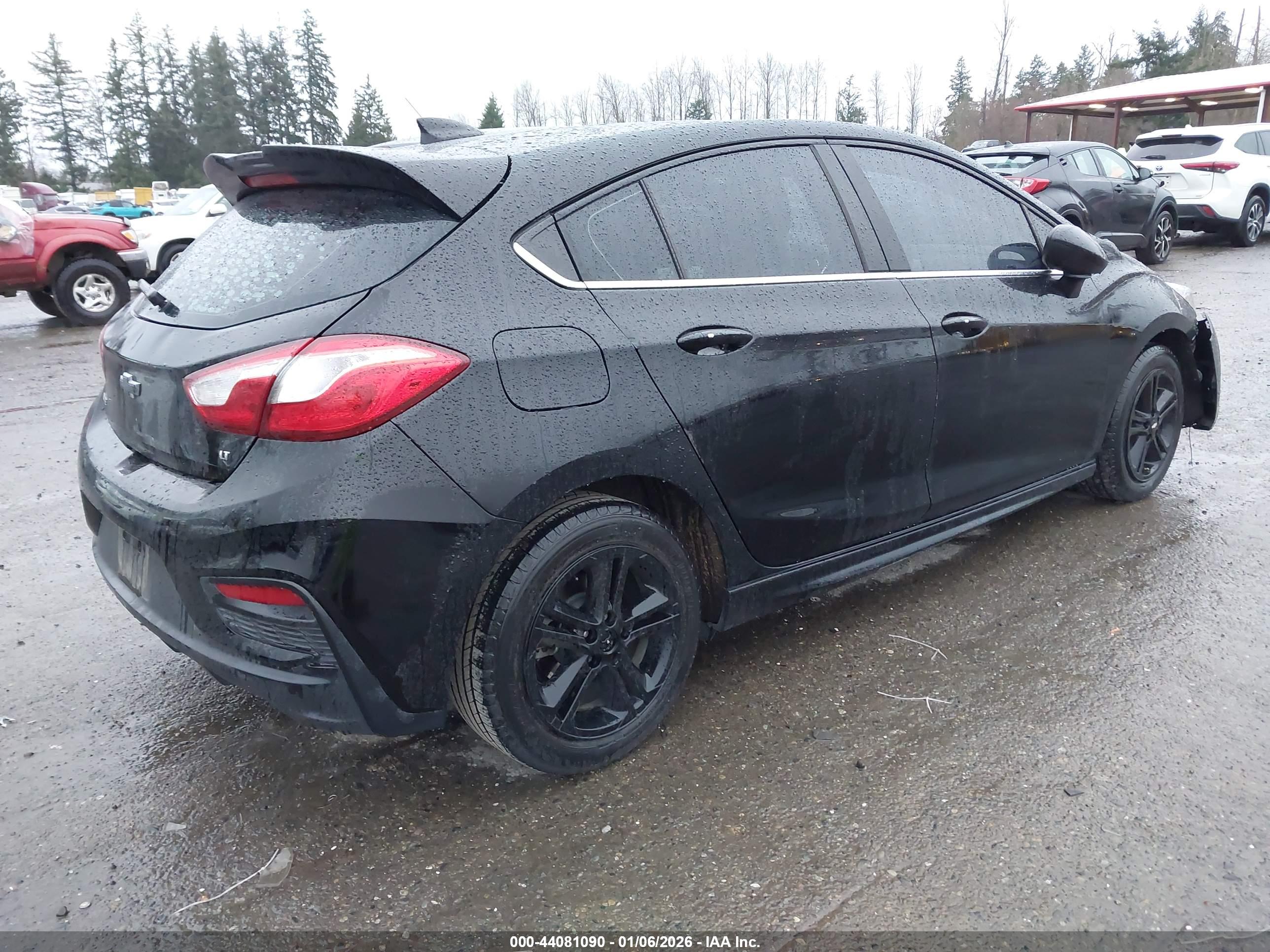 CHEVROLET CRUZE image 4