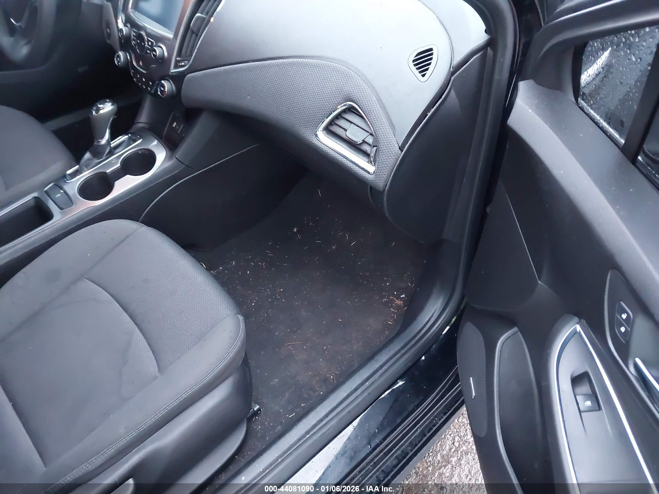 CHEVROLET CRUZE image 5