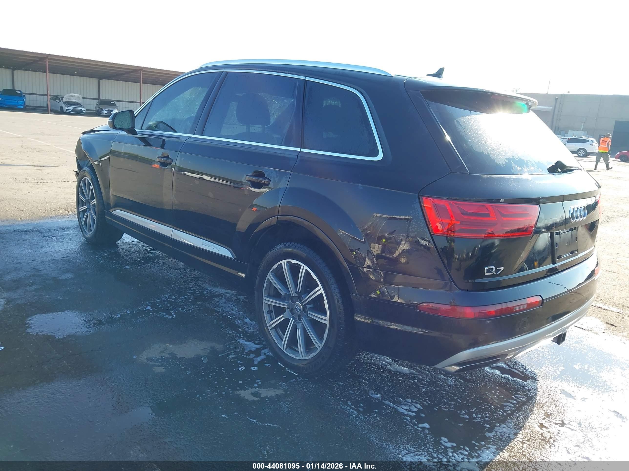 AUDI Q7 image 3