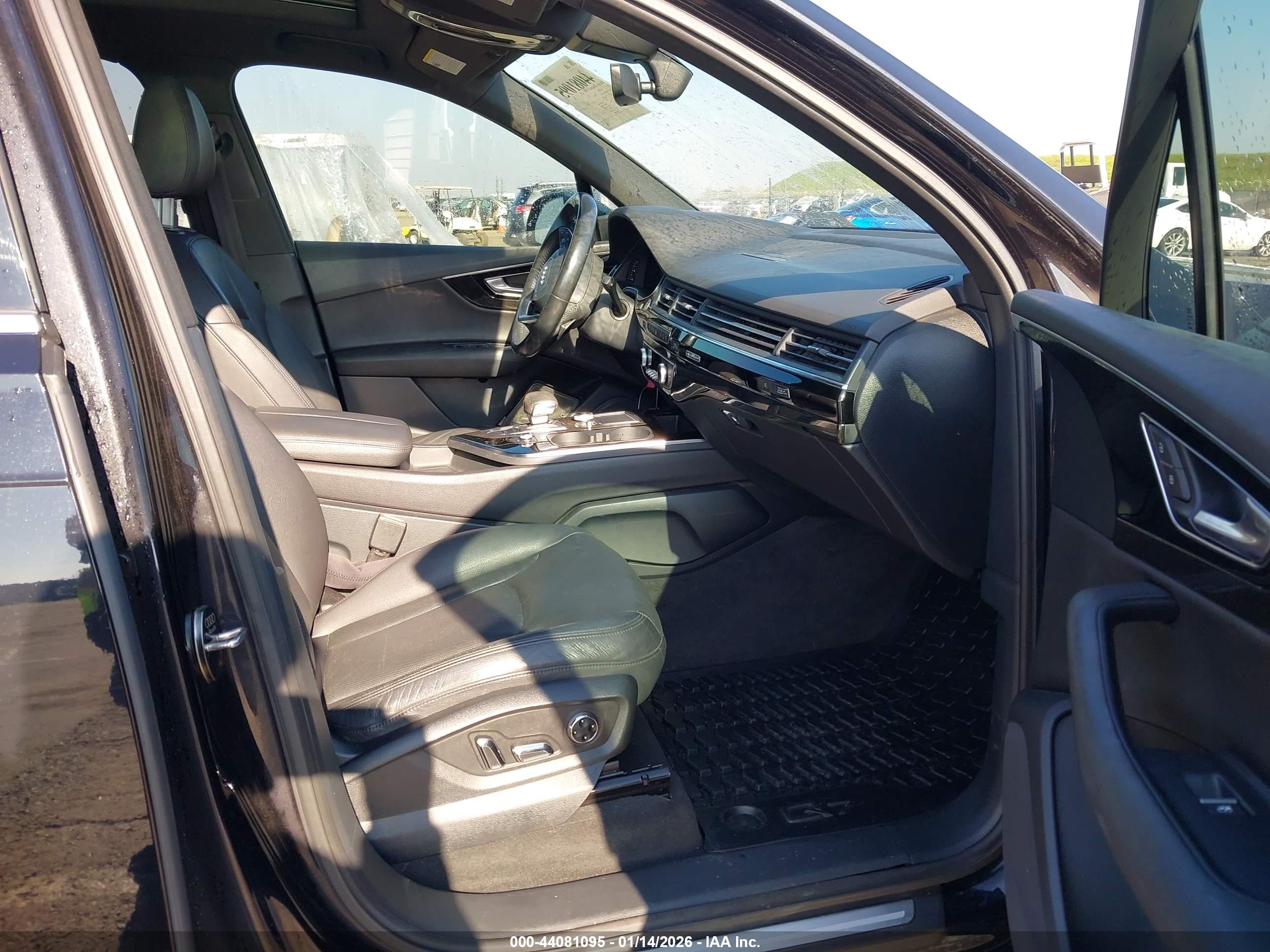 AUDI Q7 image 5