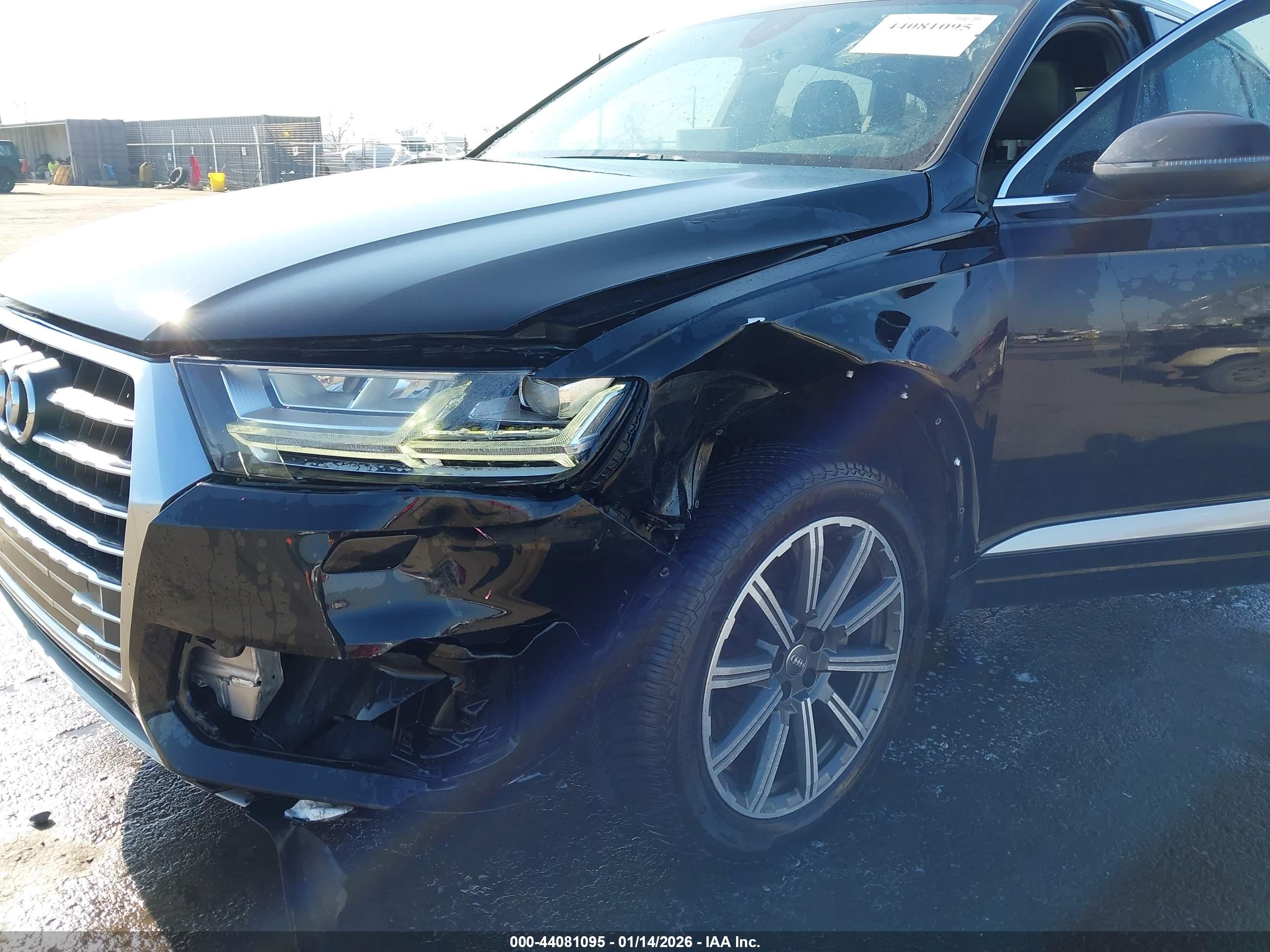 AUDI Q7 image 6