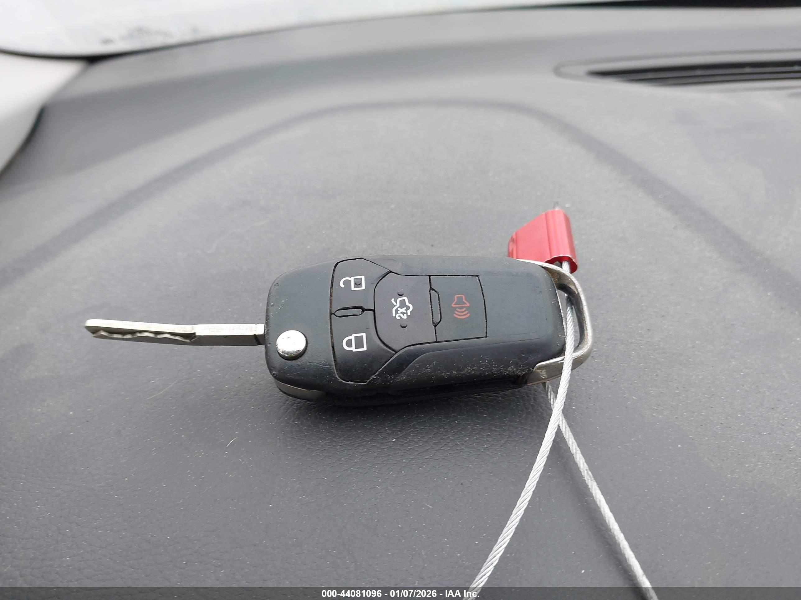 FORD FUSION image 11