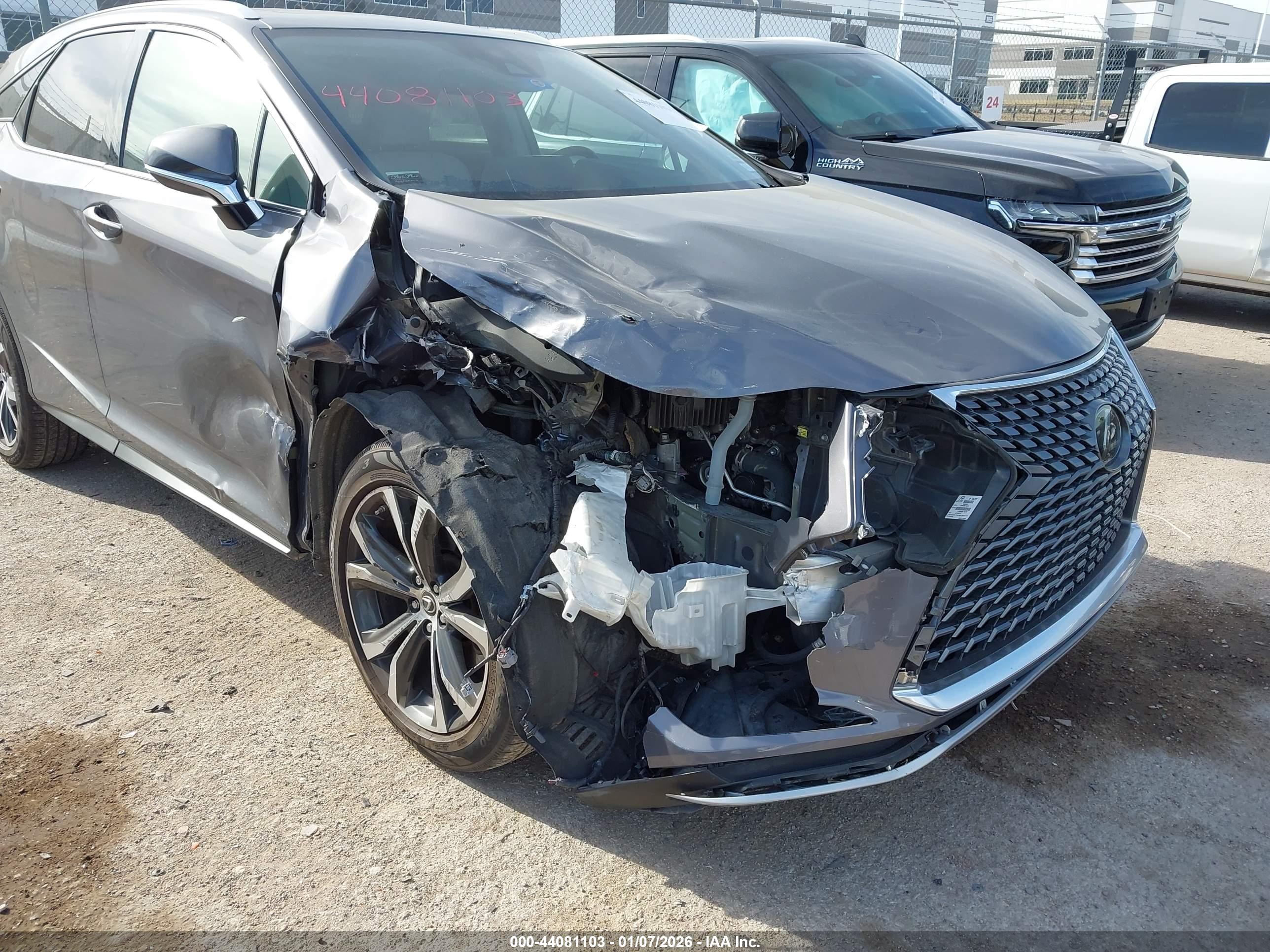 LEXUS RX image 6