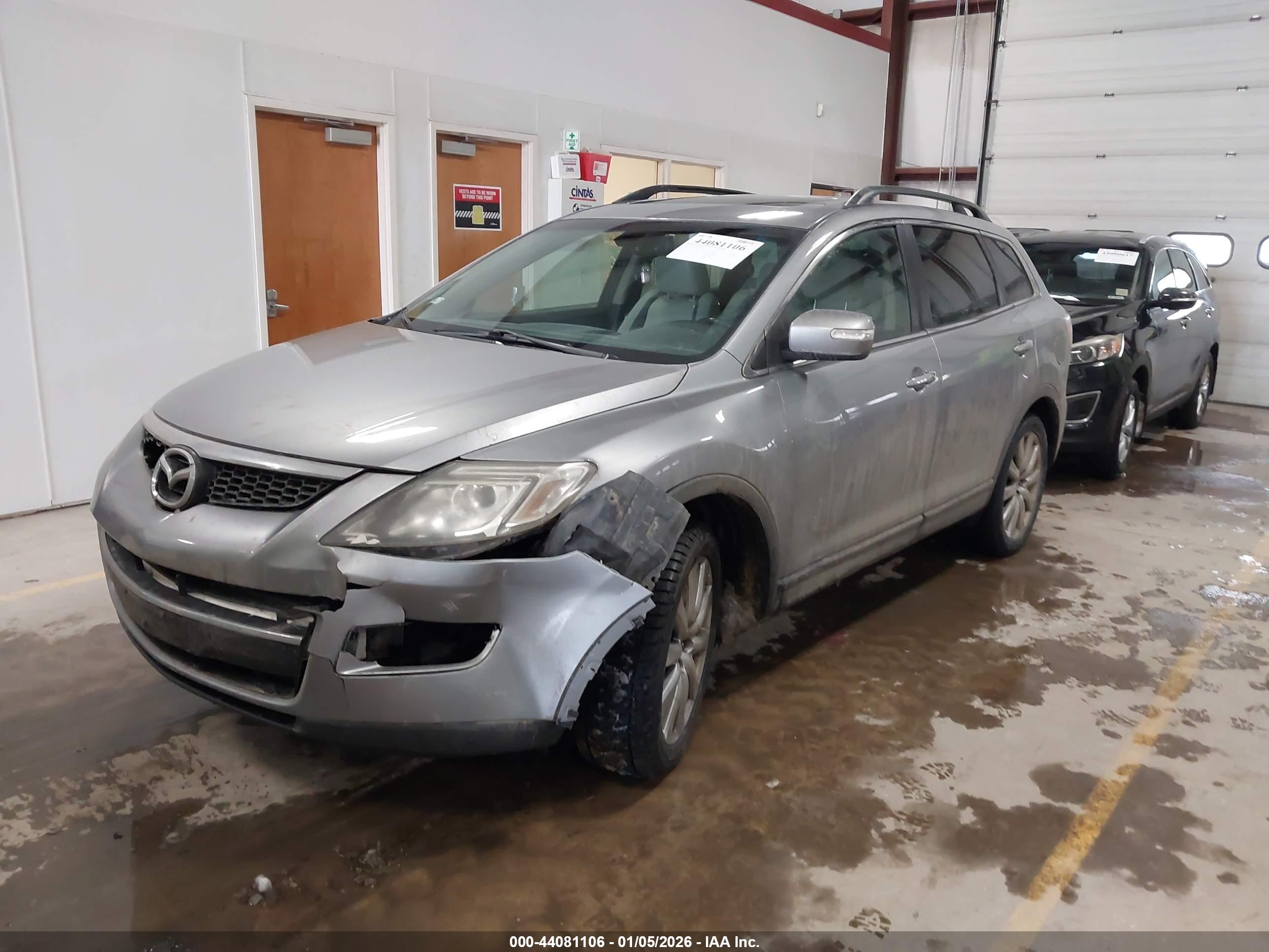 MAZDA CX-9 image 2