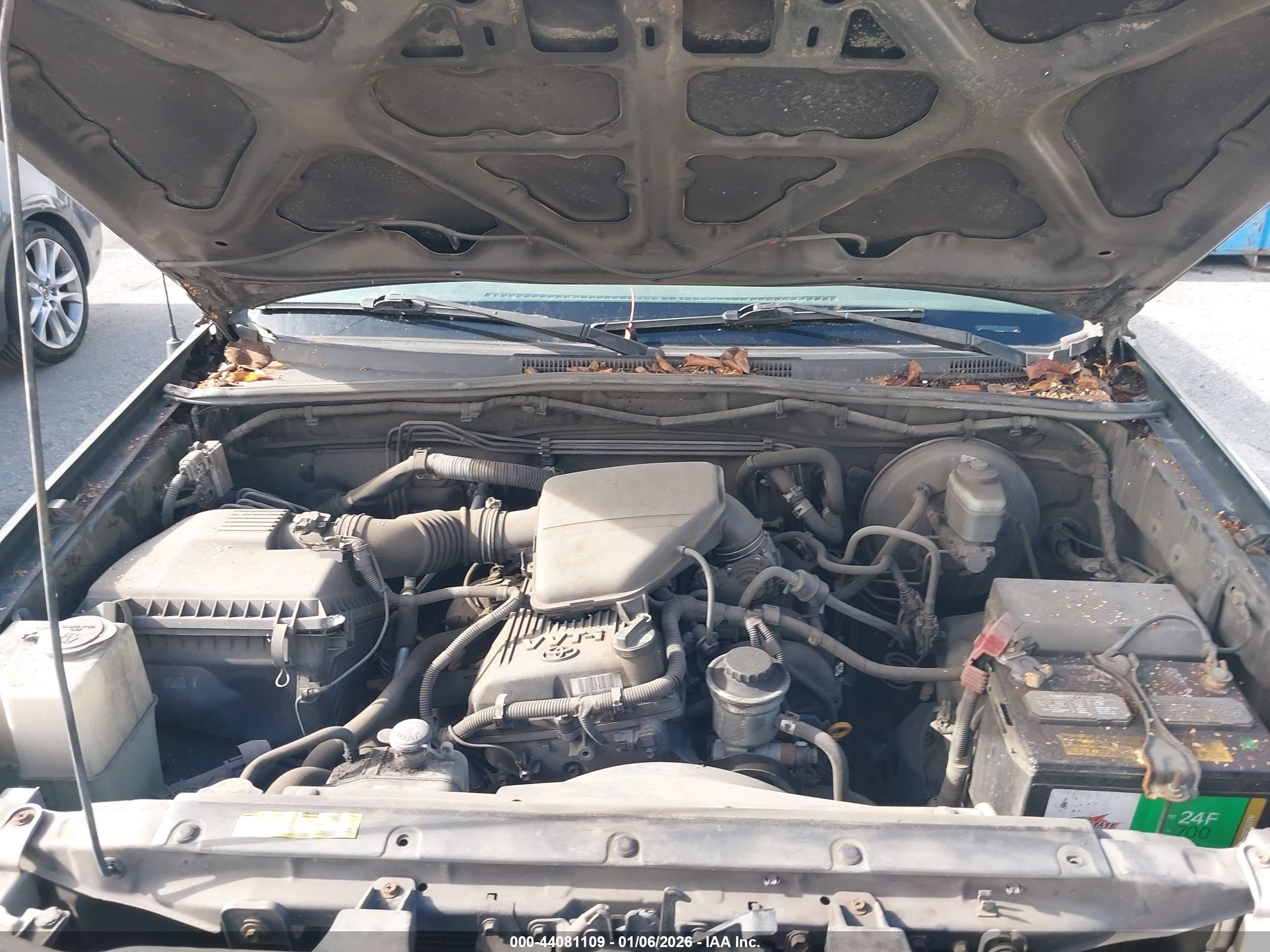 TOYOTA TACOMA image 10