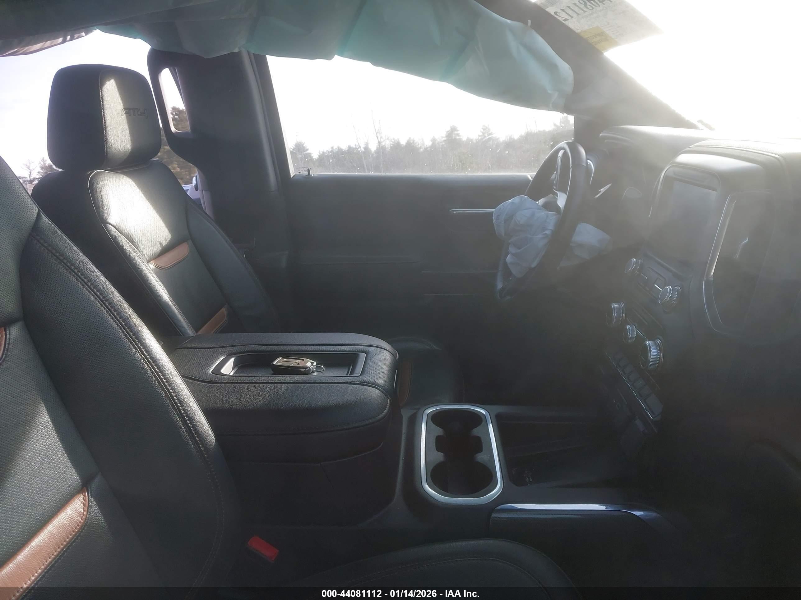 GMC SIERRA image 5