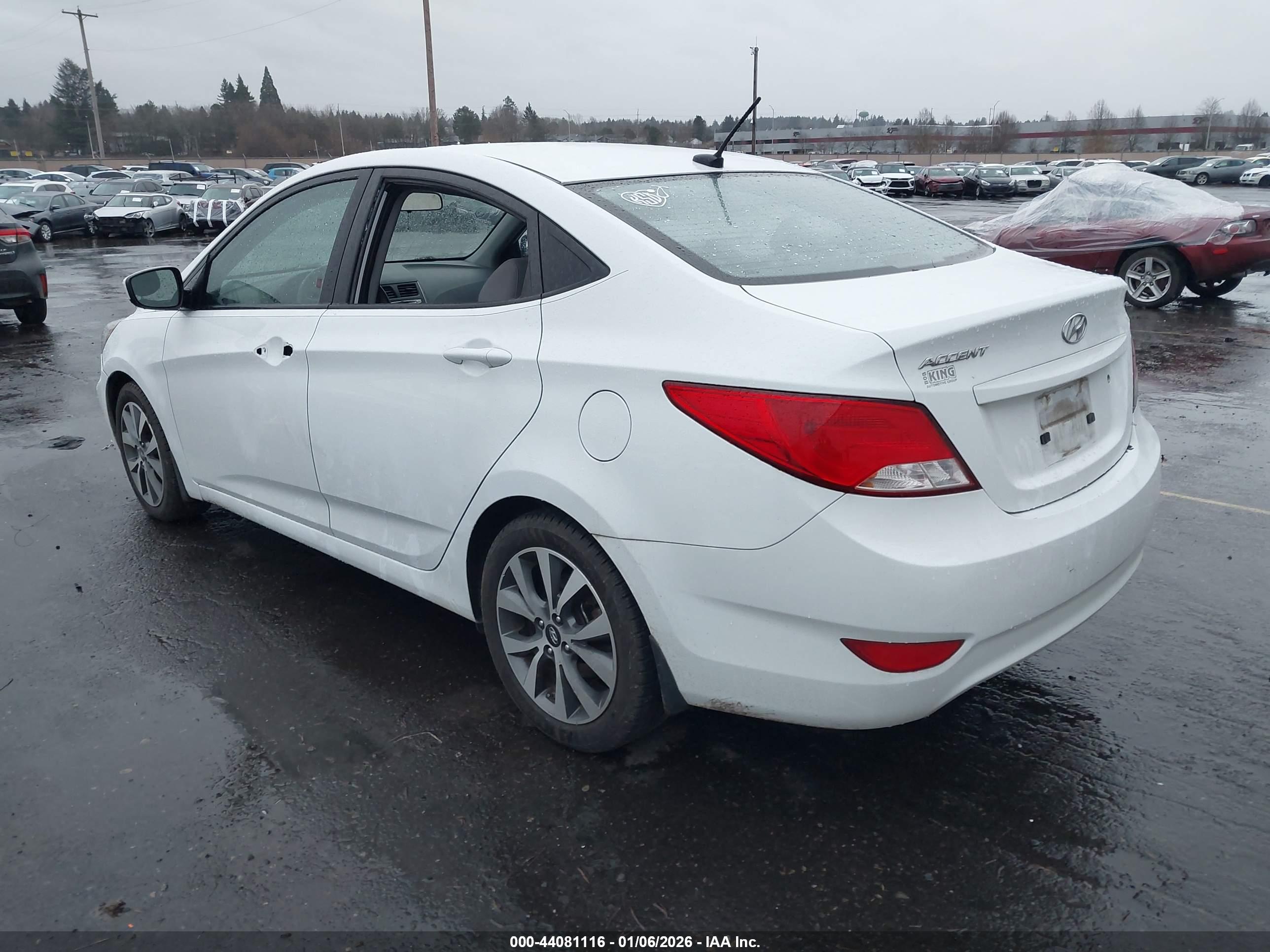 HYUNDAI ACCENT image 3