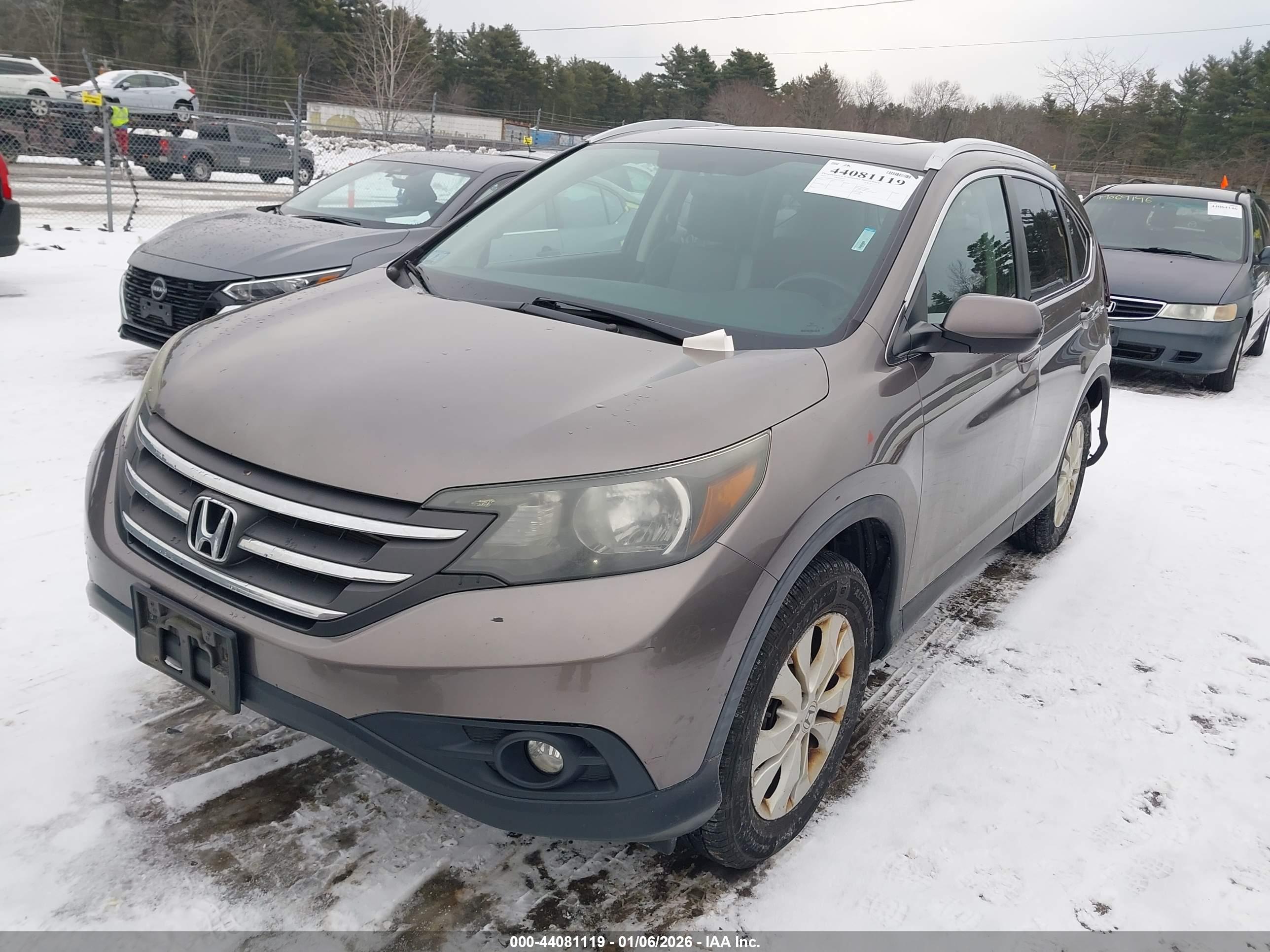 HONDA CR-V image 2