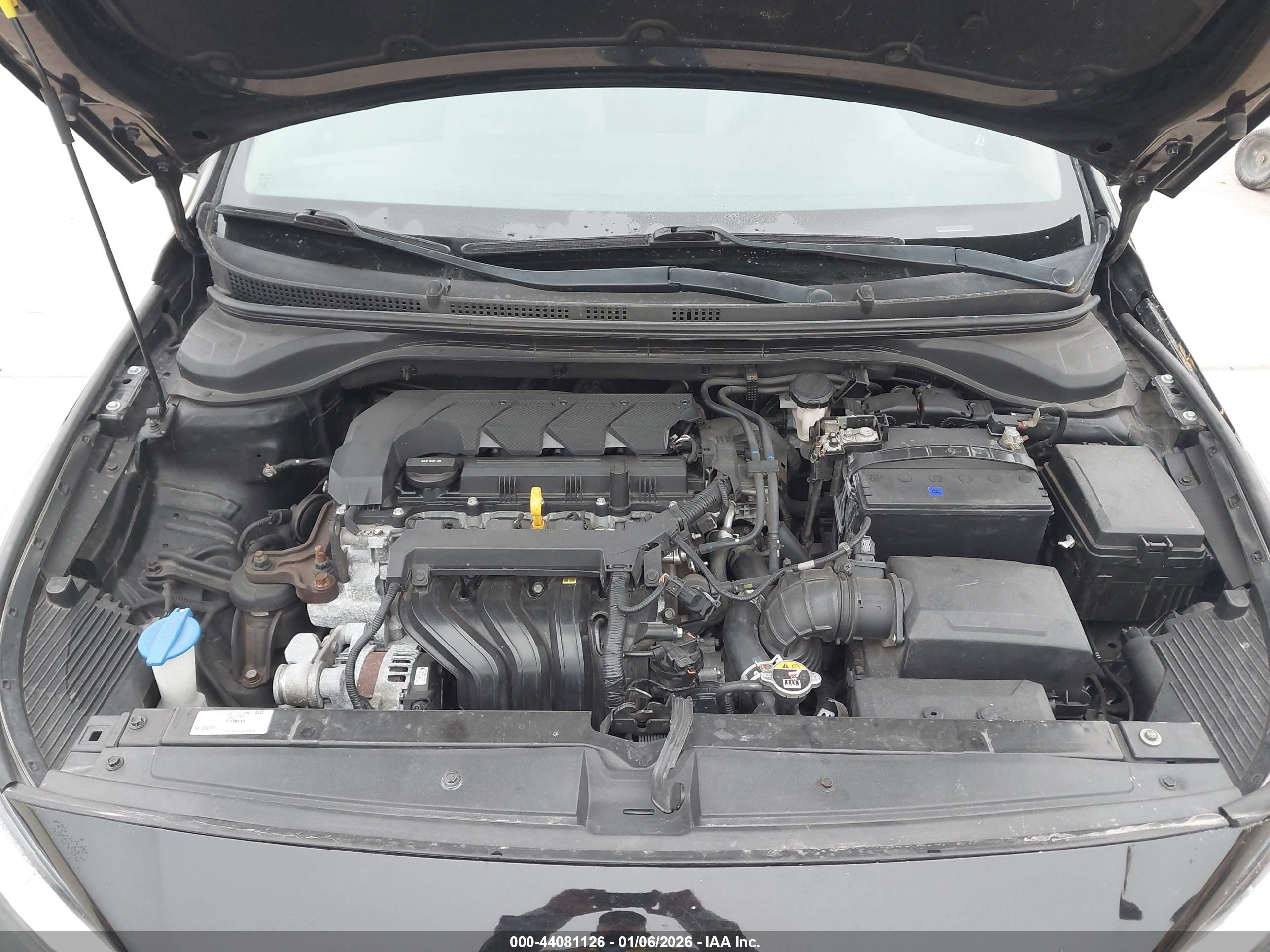 HYUNDAI ACCENT image 10