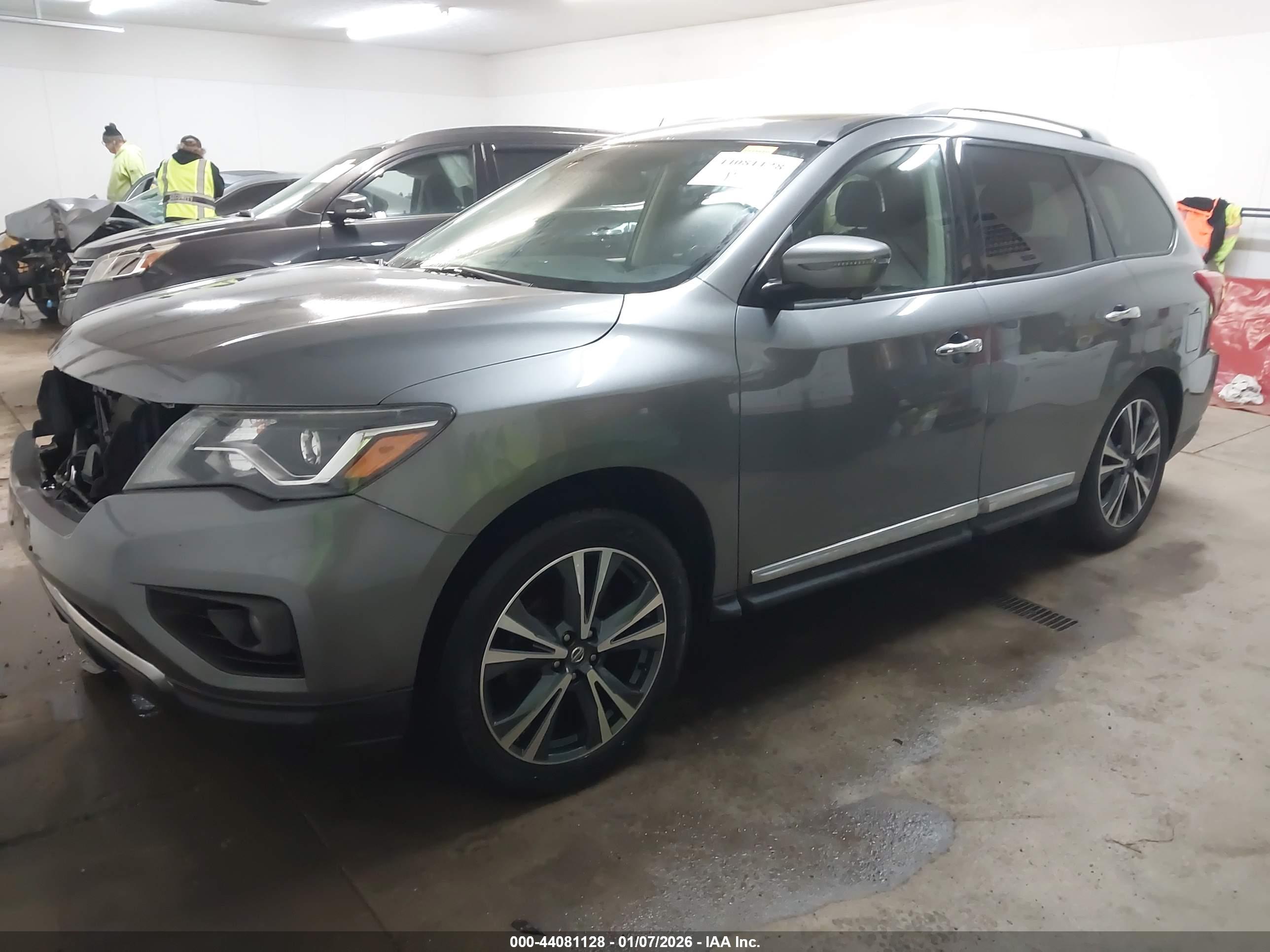 NISSAN PATHFINDER image 2