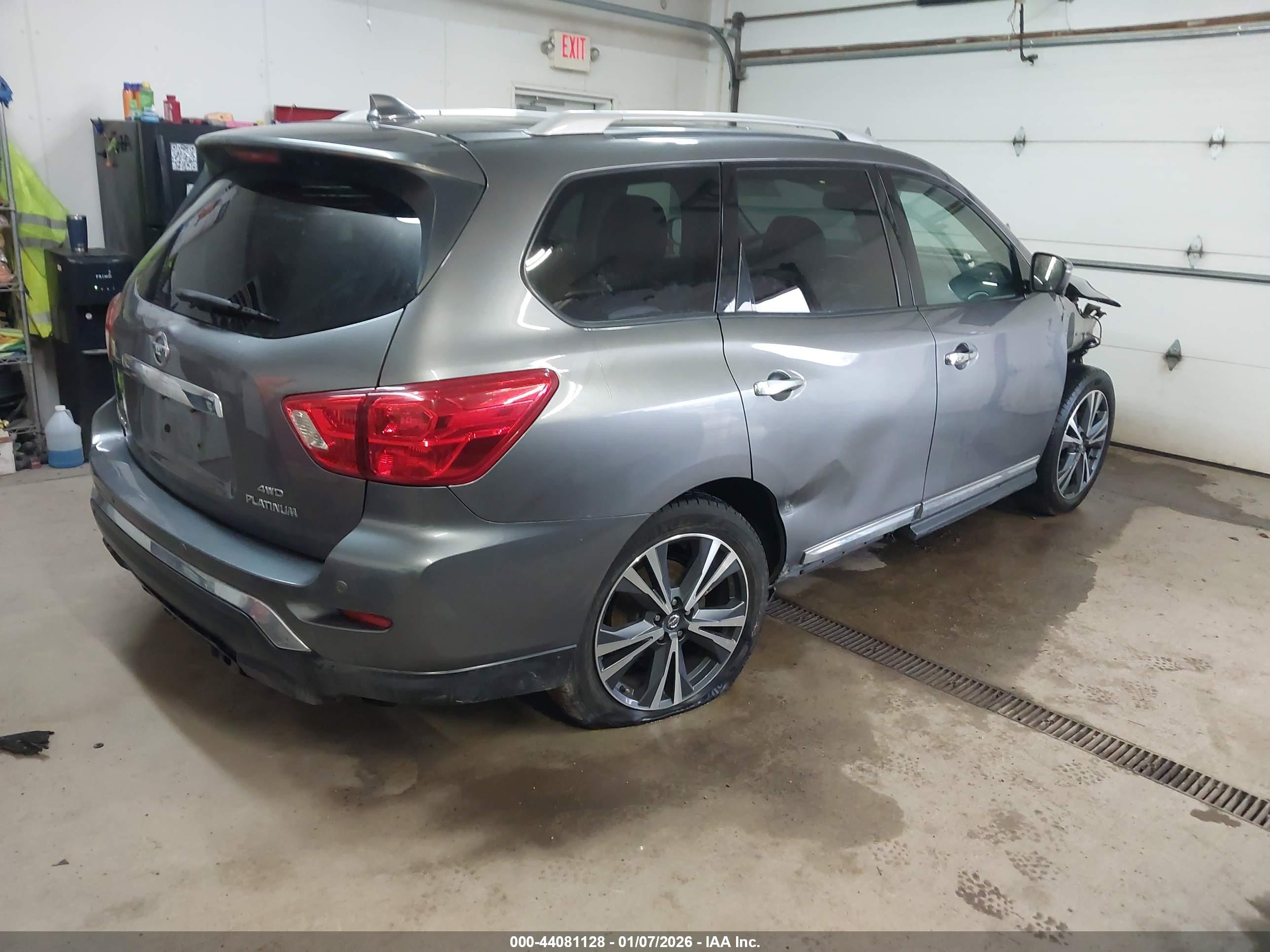 NISSAN PATHFINDER image 4