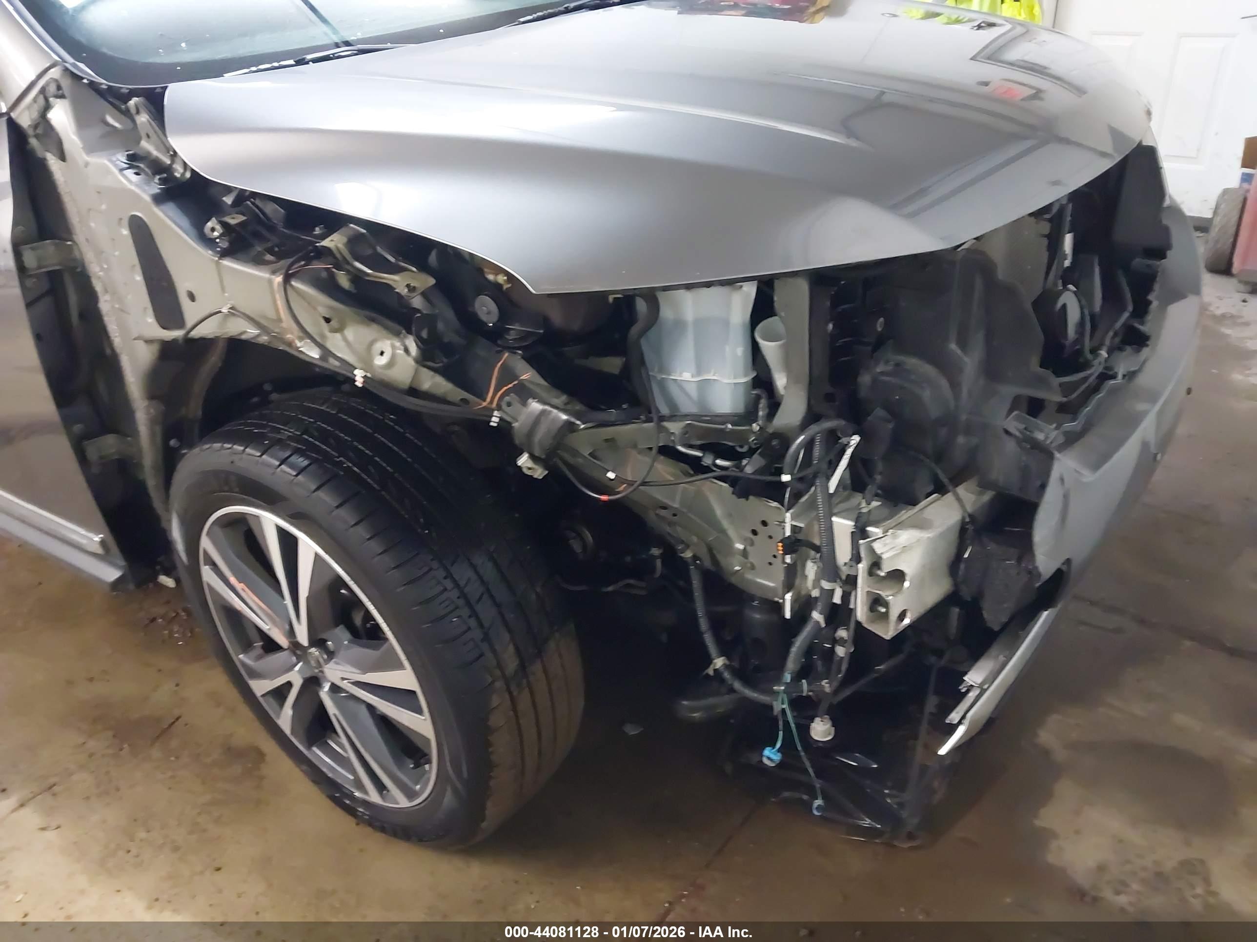 NISSAN PATHFINDER image 6