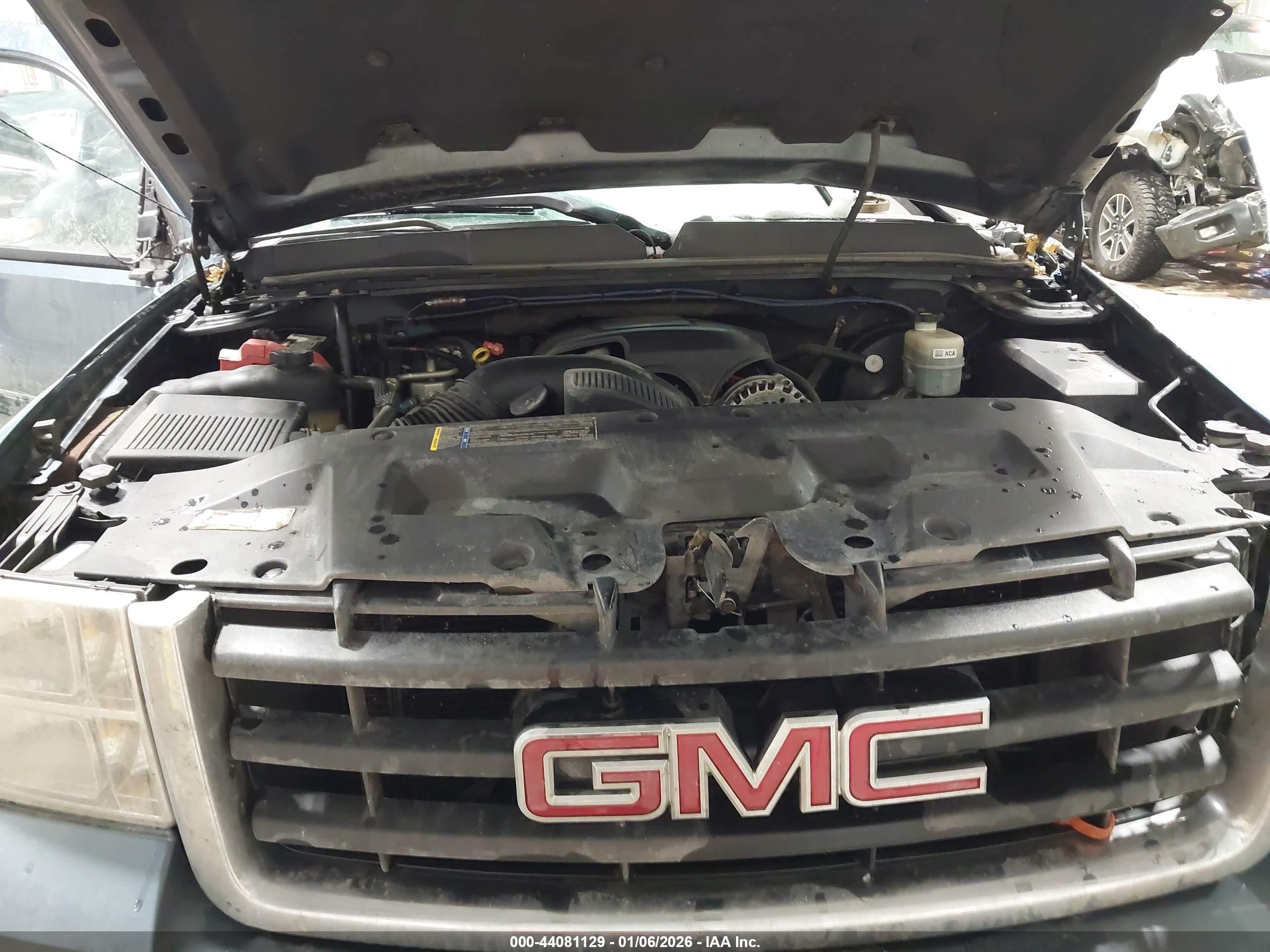 GMC SIERRA image 10