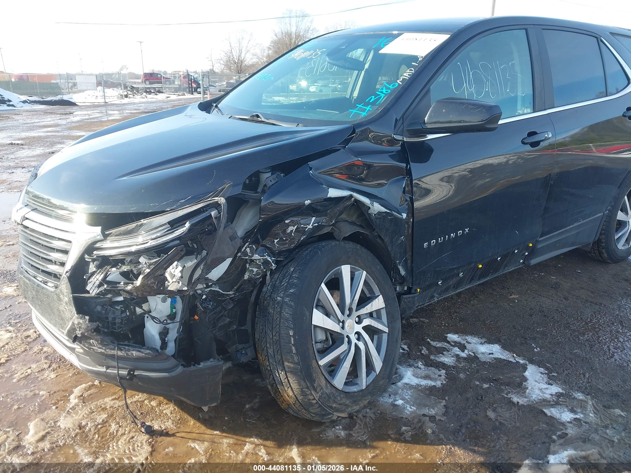 CHEVROLET EQUINOX image 6