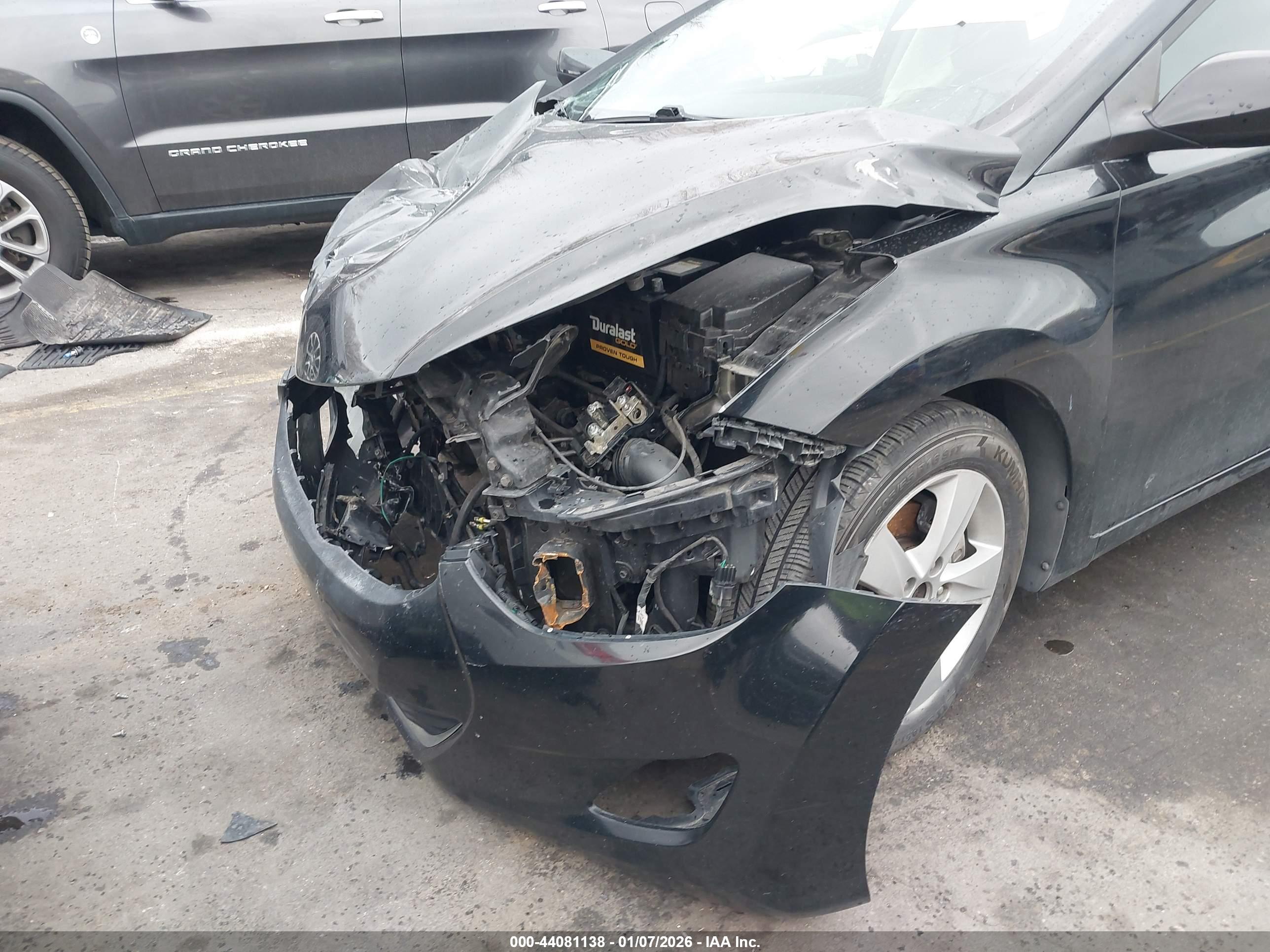 HYUNDAI ELANTRA image 6