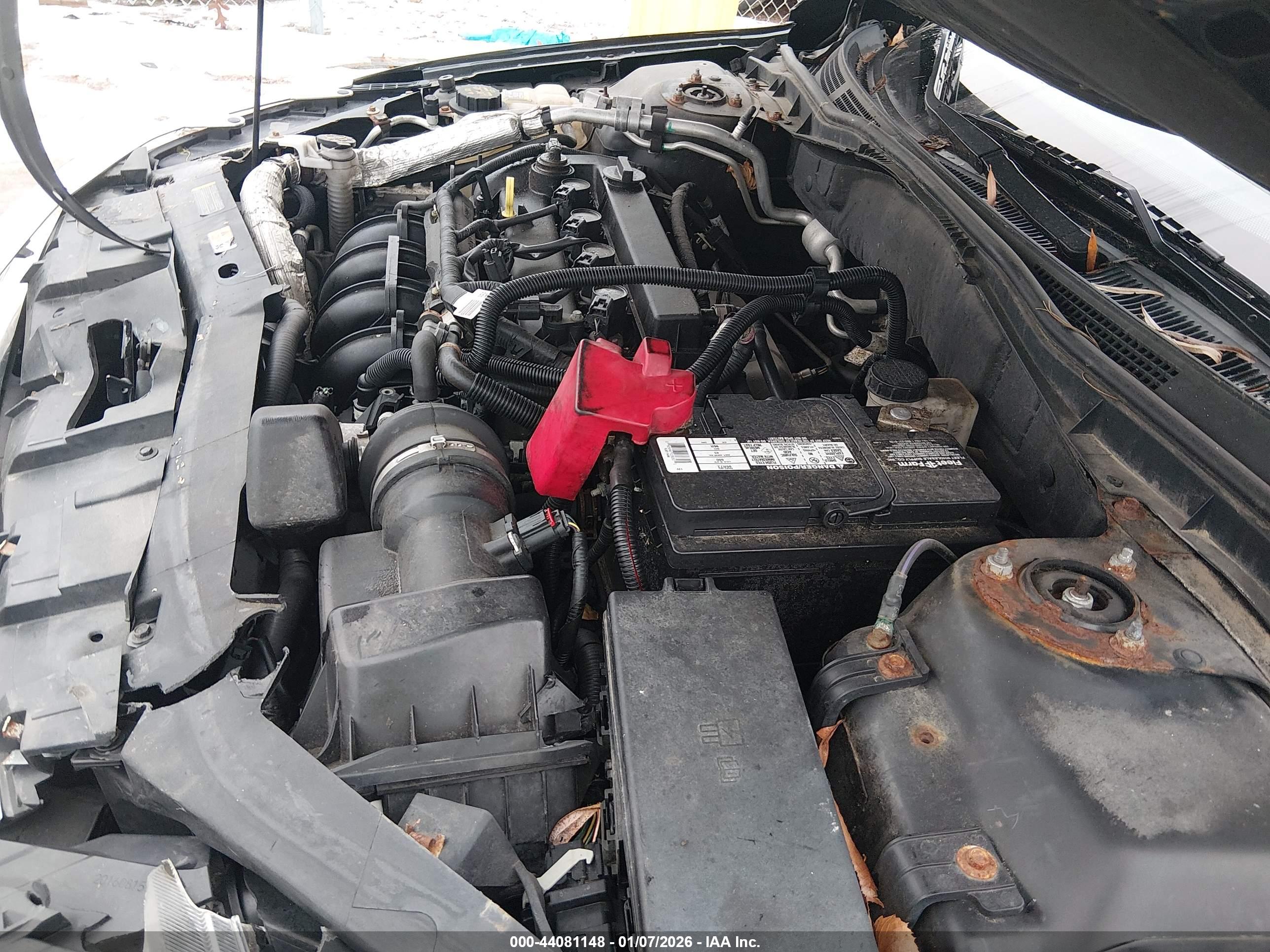 FORD FUSION image 10