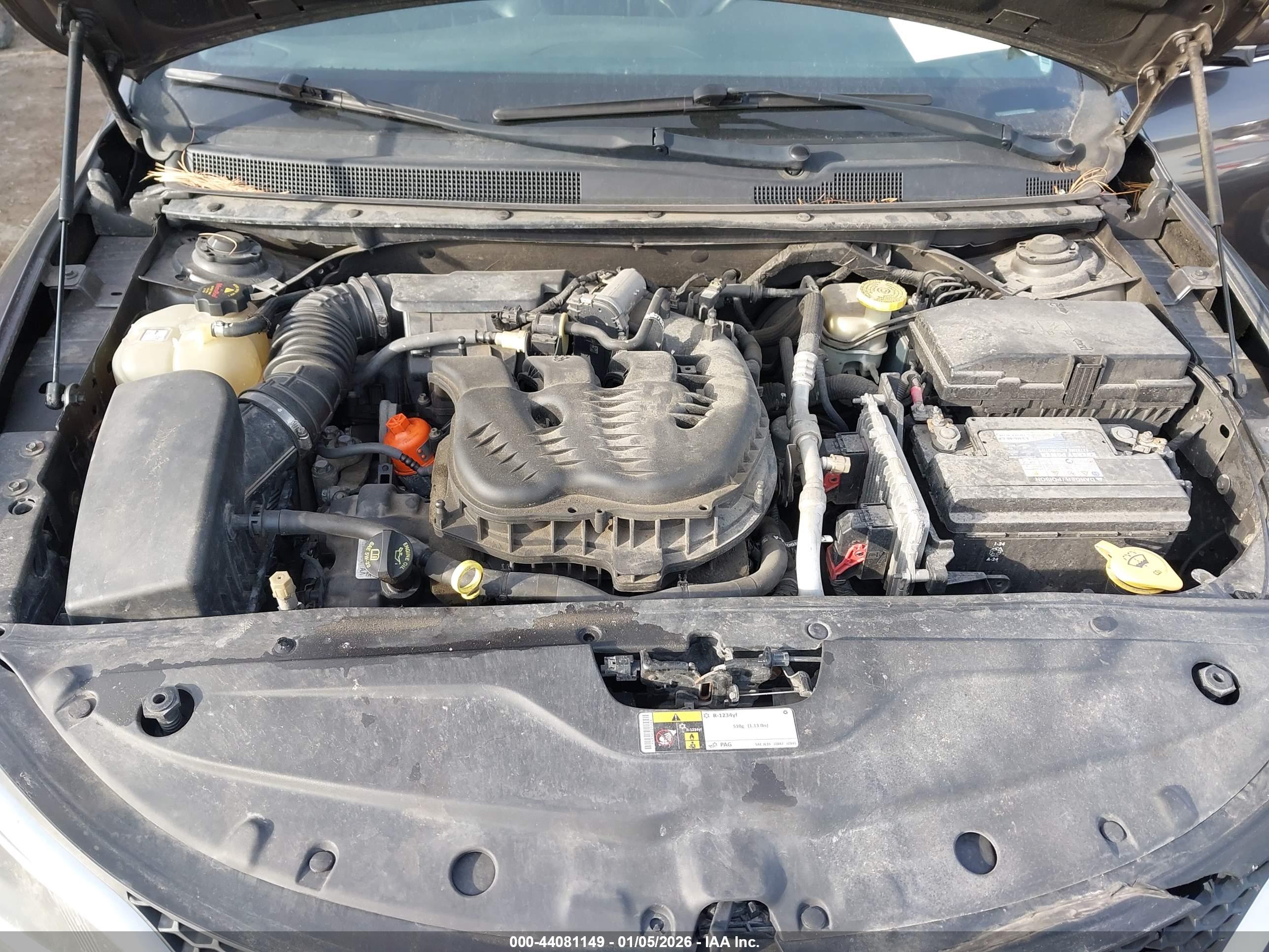 CHRYSLER 200 image 10