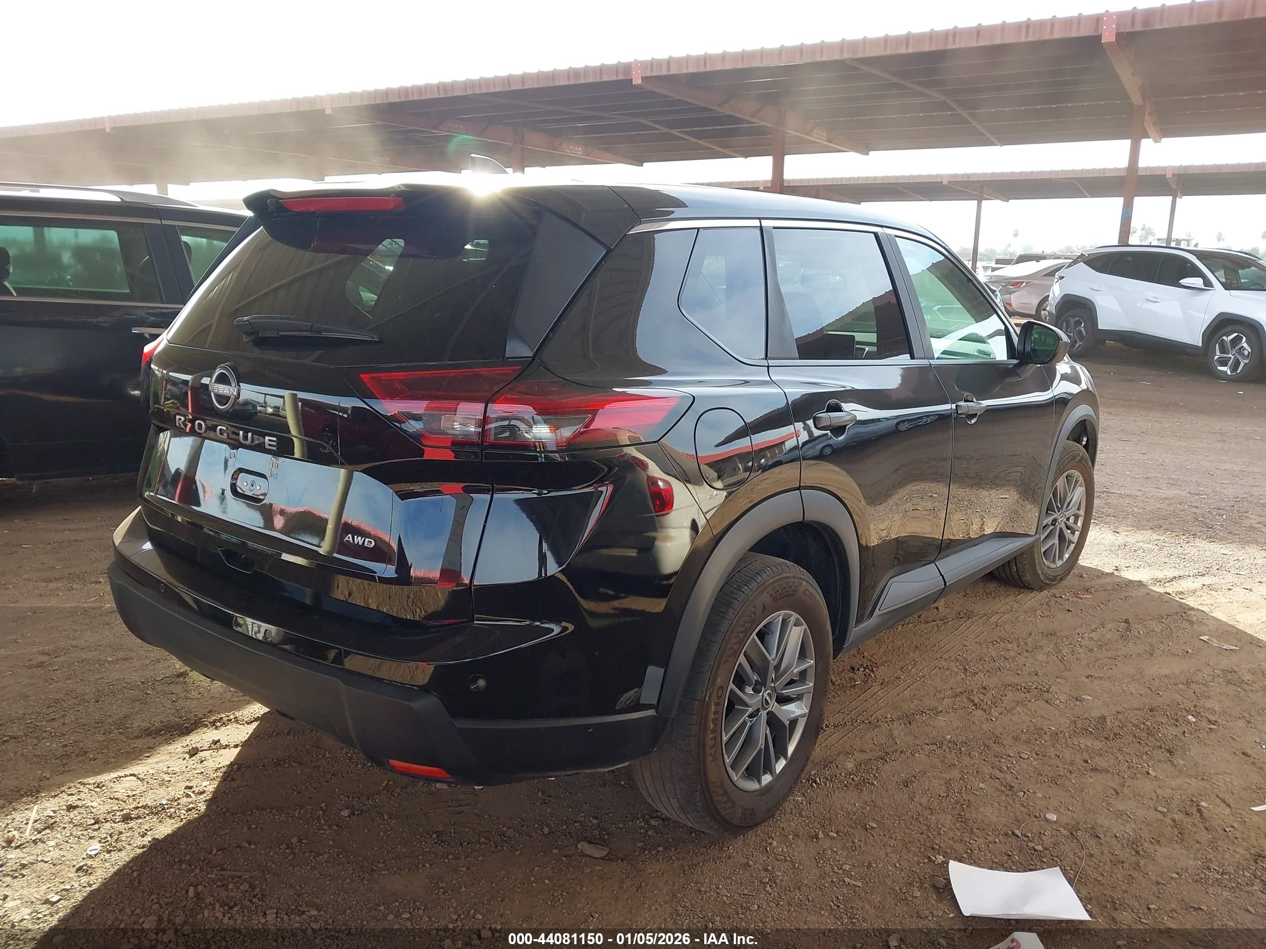 NISSAN ROGUE image 4