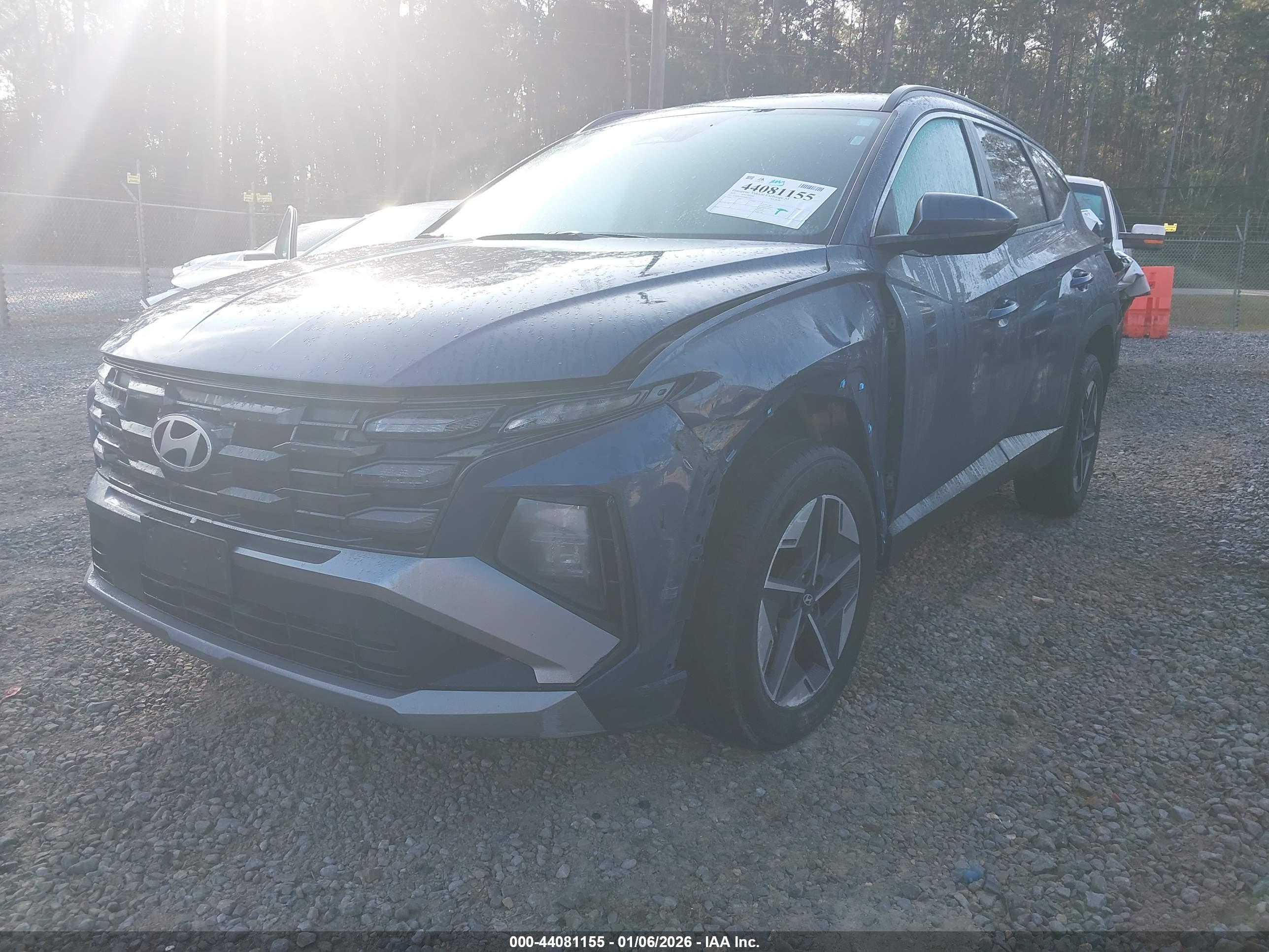 HYUNDAI TUCSON image 2