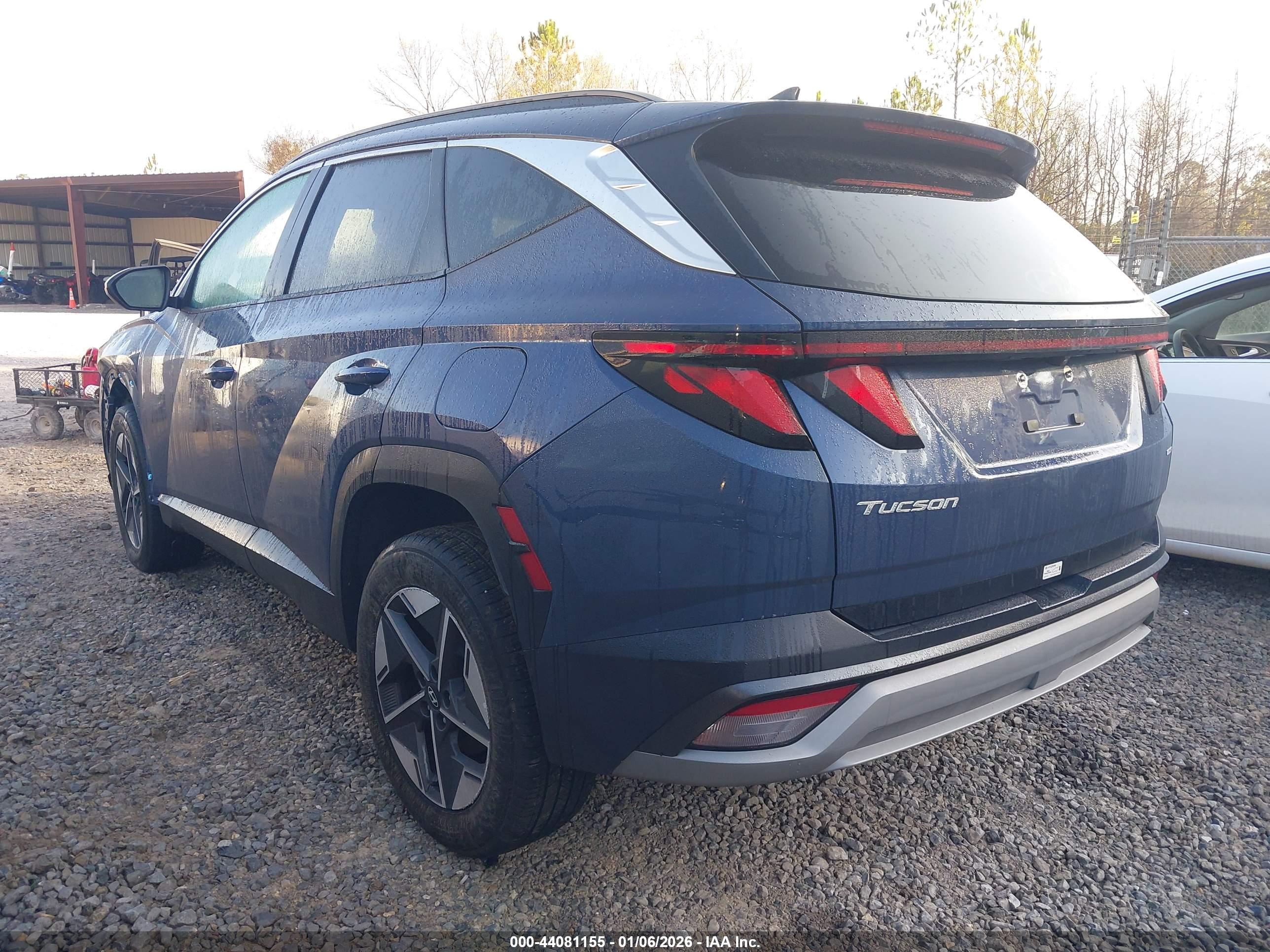 HYUNDAI TUCSON image 3