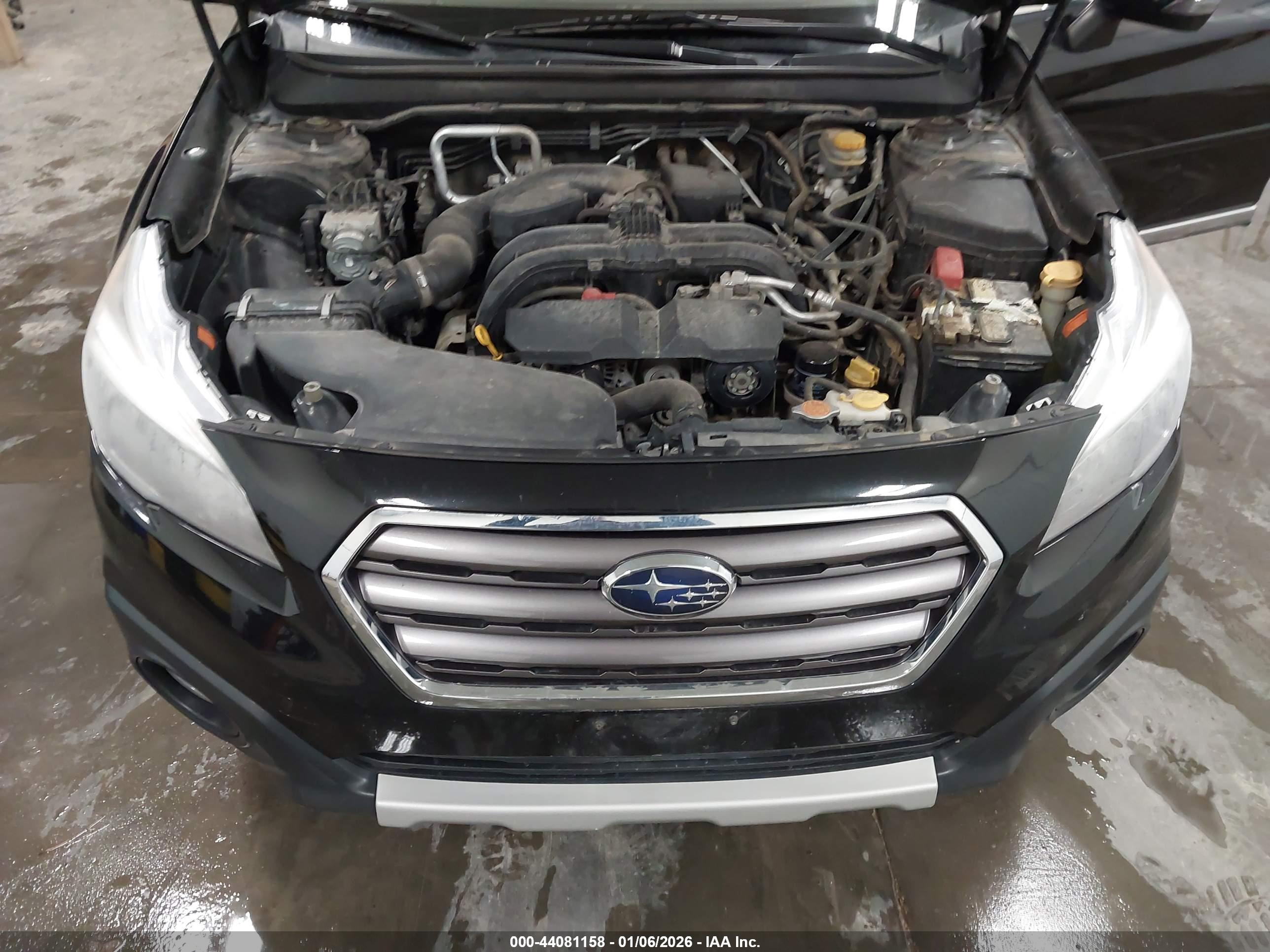 SUBARU OUTBACK image 10