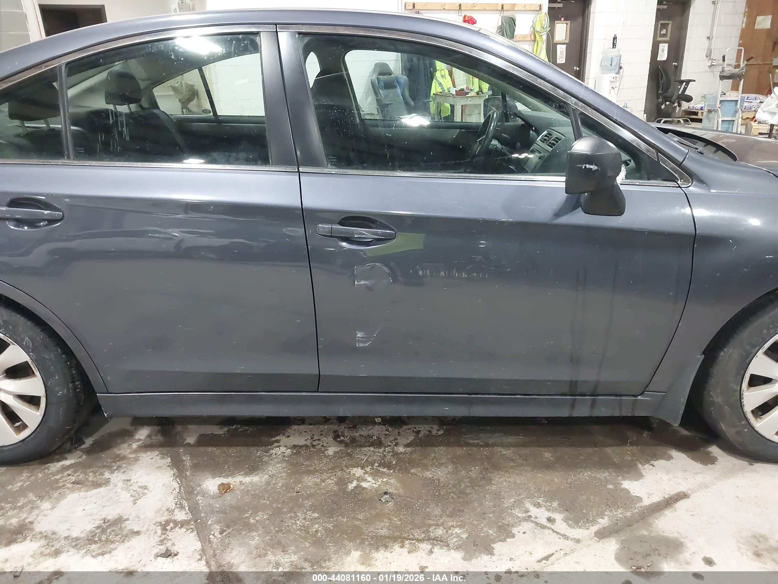 SUBARU LEGACY image 6