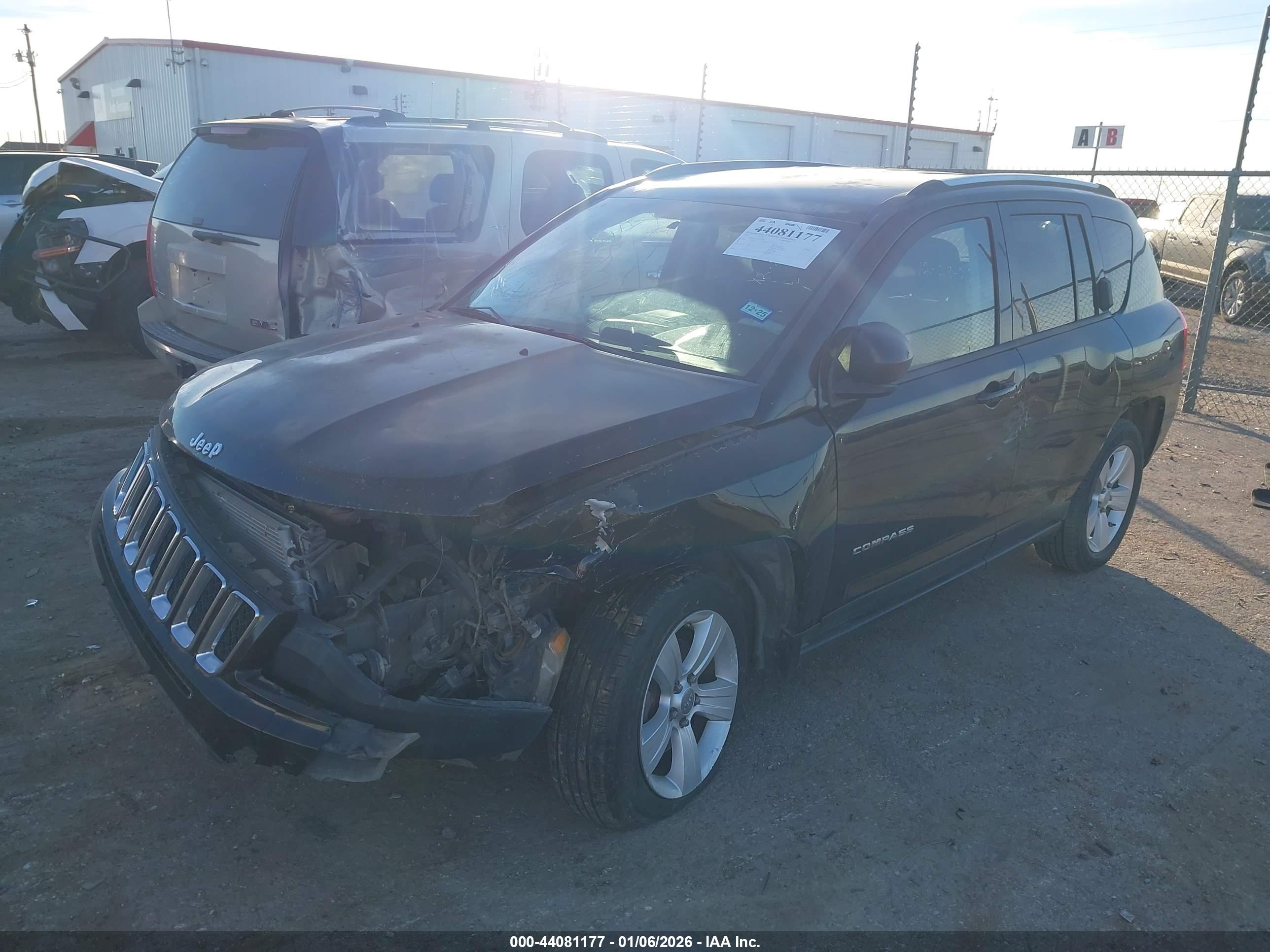 JEEP COMPASS image 2
