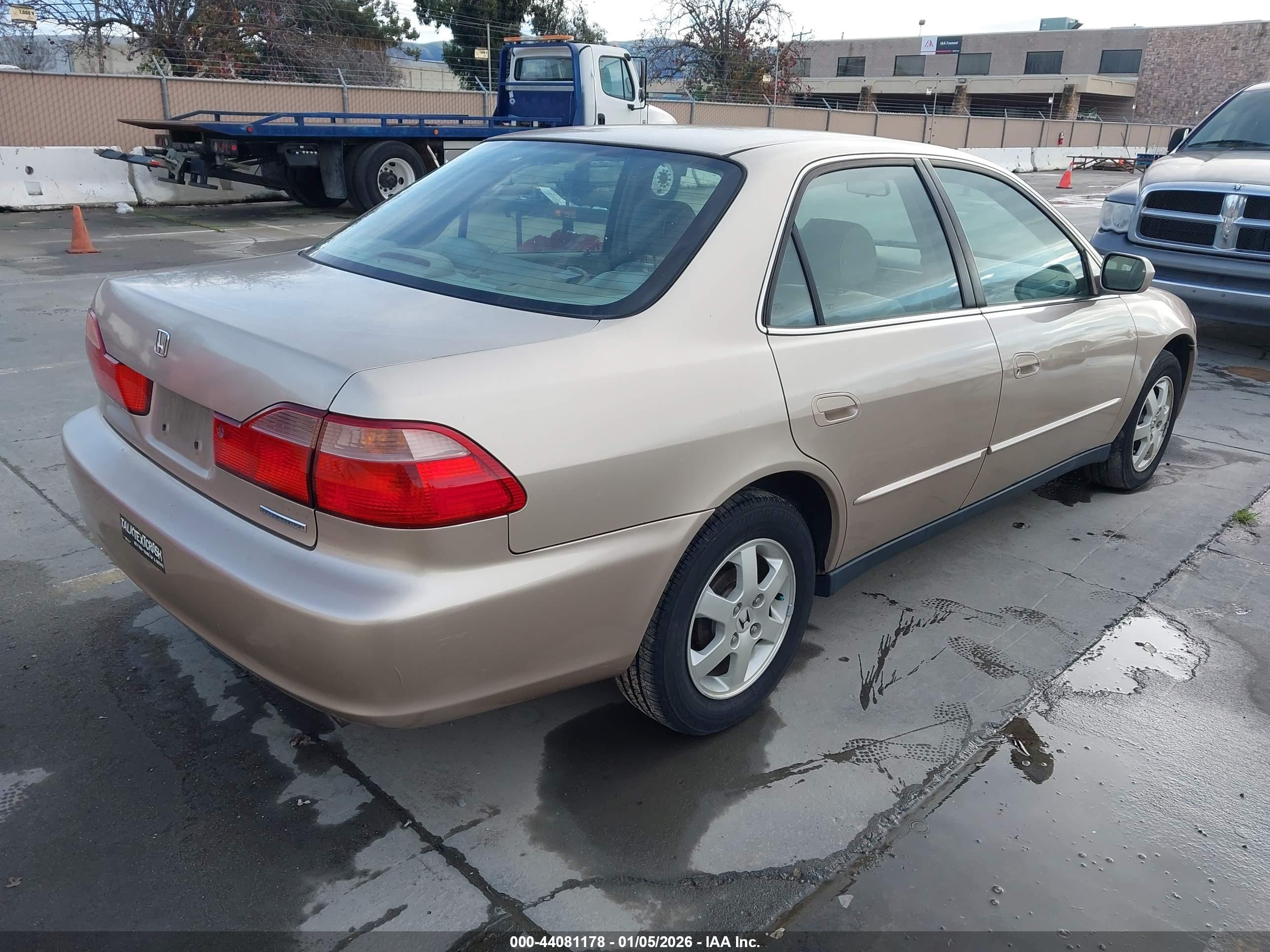HONDA ACCORD image 4