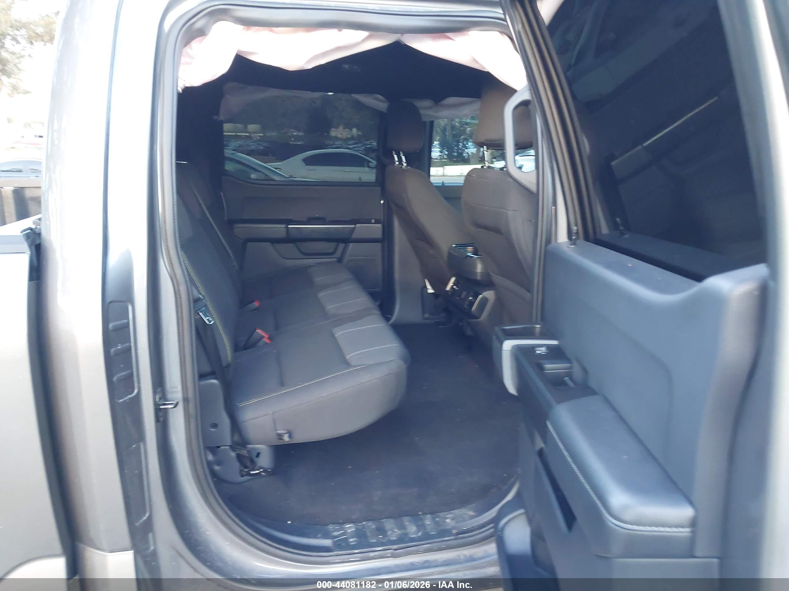 FORD F-150 image 8