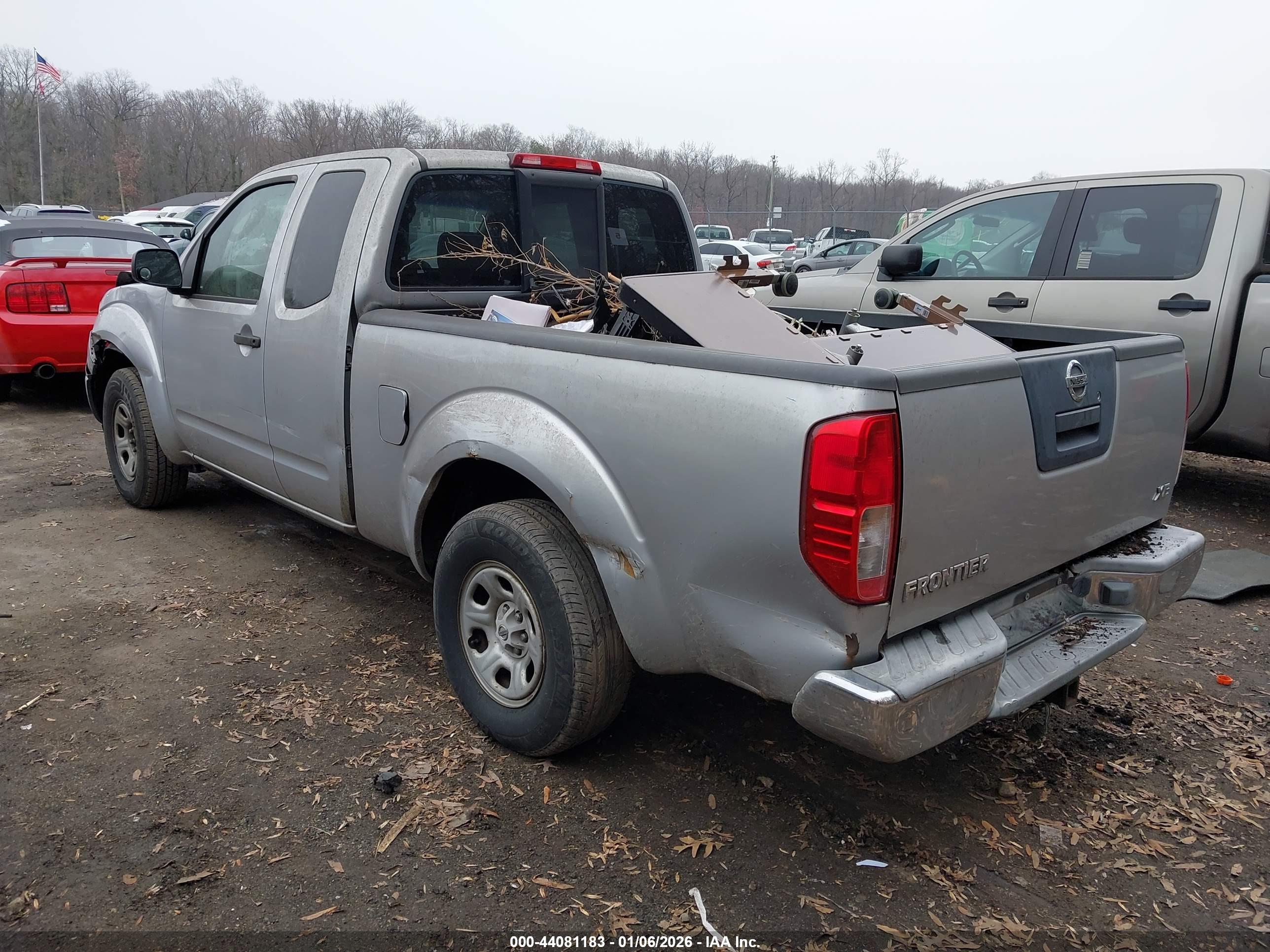 NISSAN FRONTIER image 3